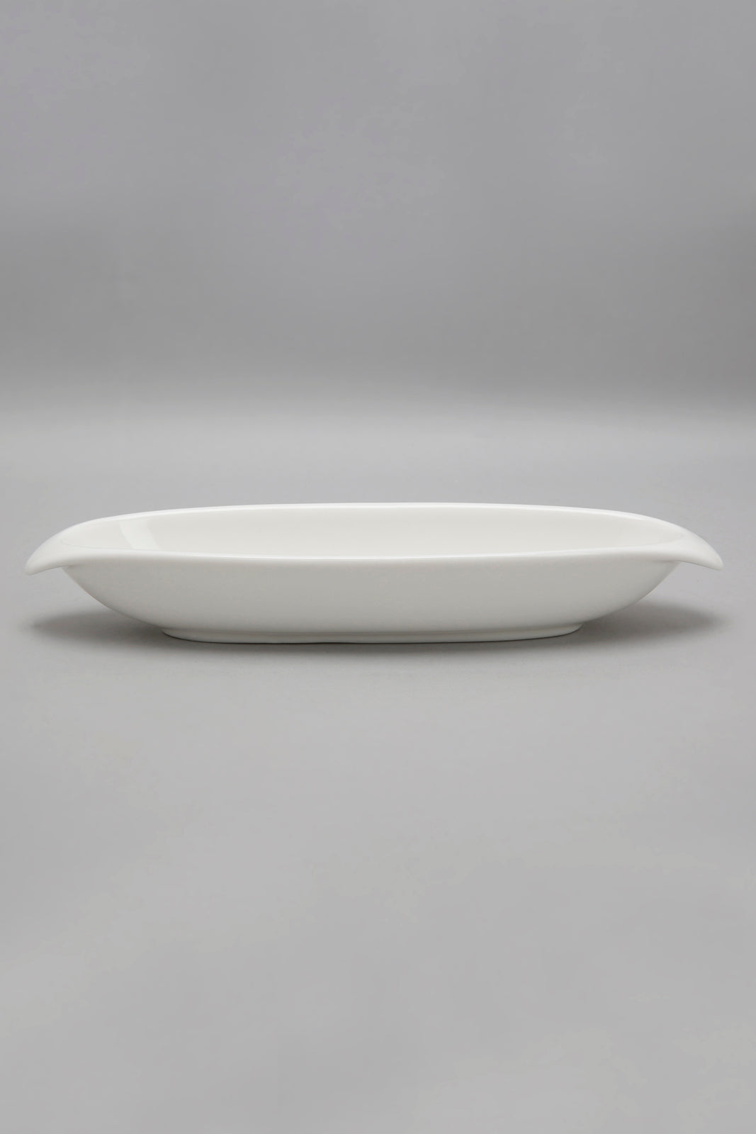 White Porcelain Oval Plate (3 Piece Set)