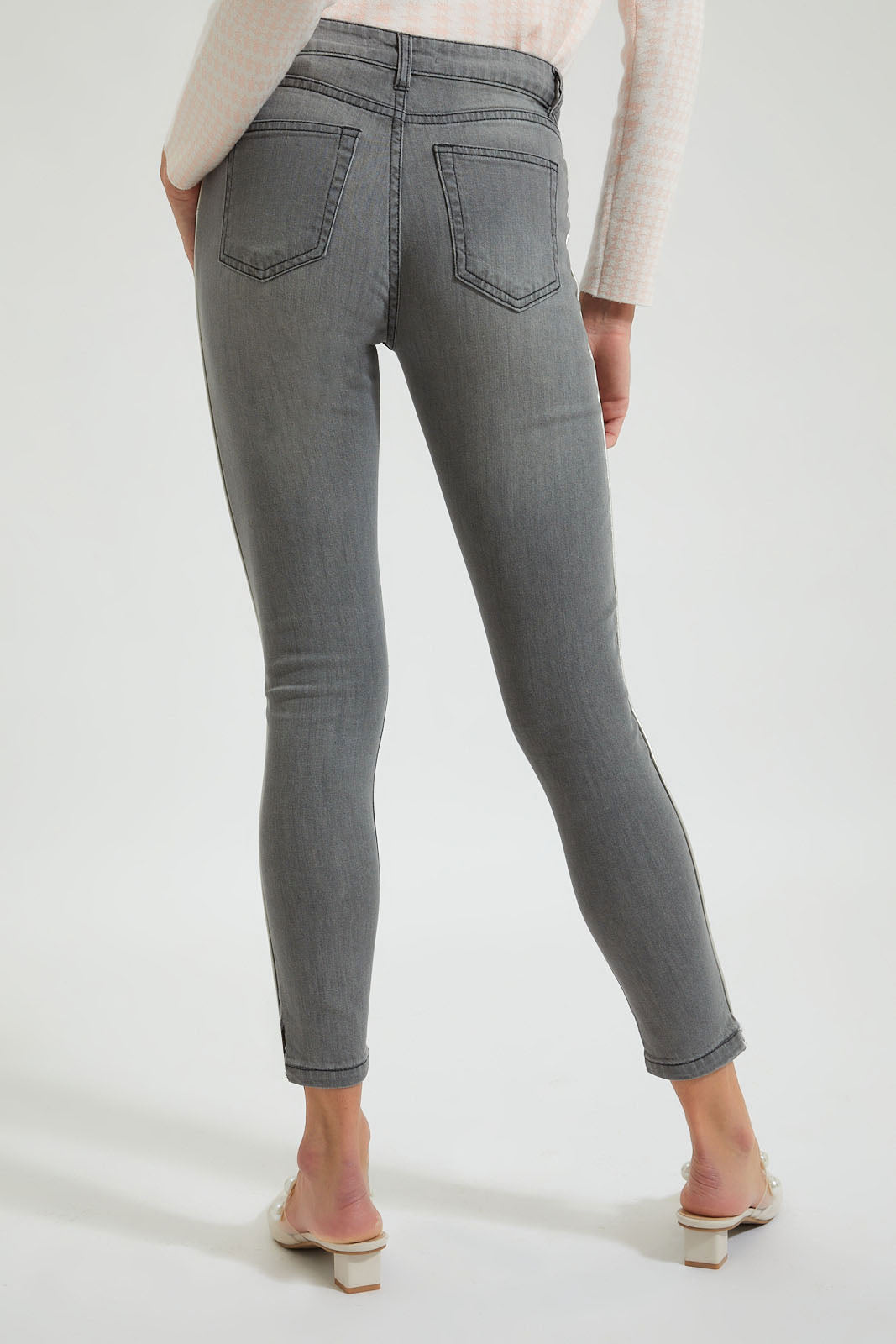 Grey Skinny Jean