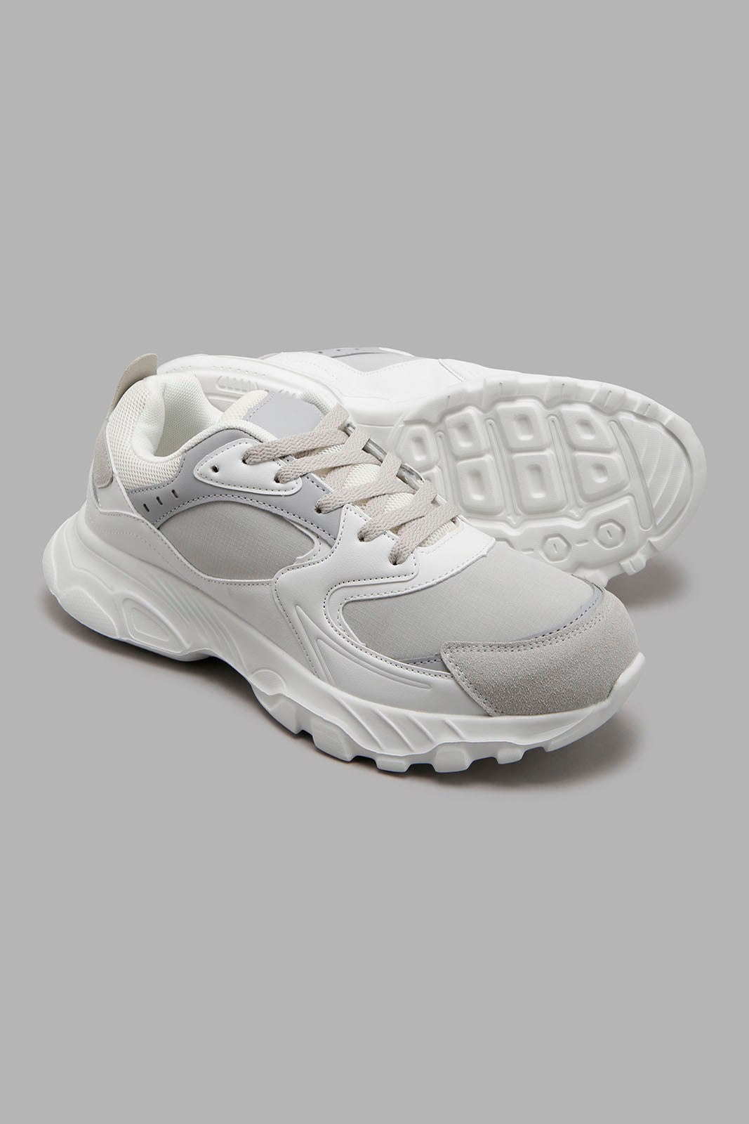 Redtag-White-Material-Block-Chunky-Chunky-Men's-