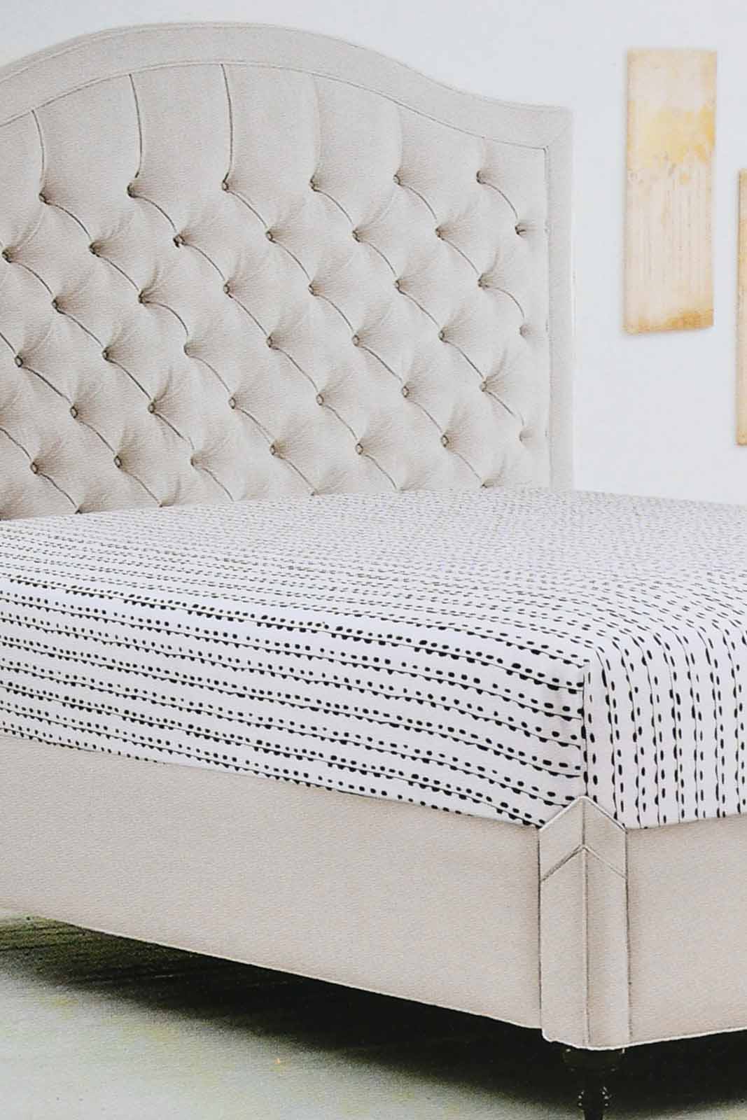 White And Black Stripe Fitted Sheet (King Size)