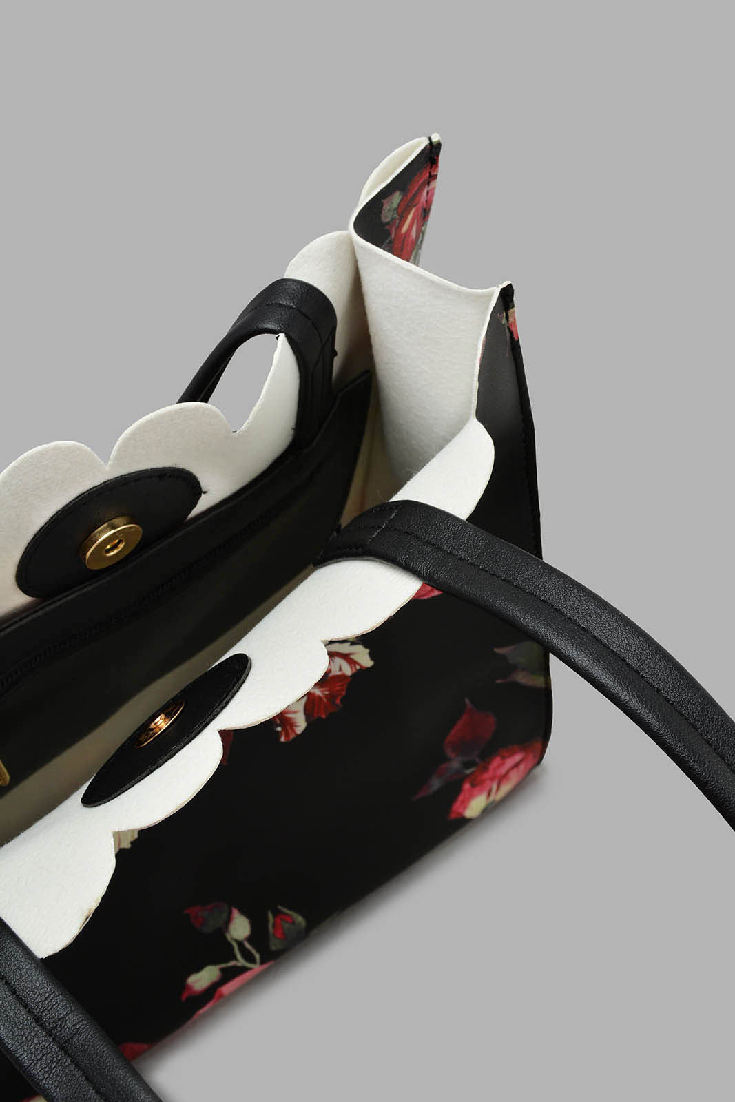 Redtag-Multicolour-Printed-Shopper-Category:Bags,-Colour:Assorted,-Filter:Women's-Accessories,-New-In,-New-In-Women-ACC,-Non-Sale,-S22B,-Section:Women,-Women-Bags-Women-
