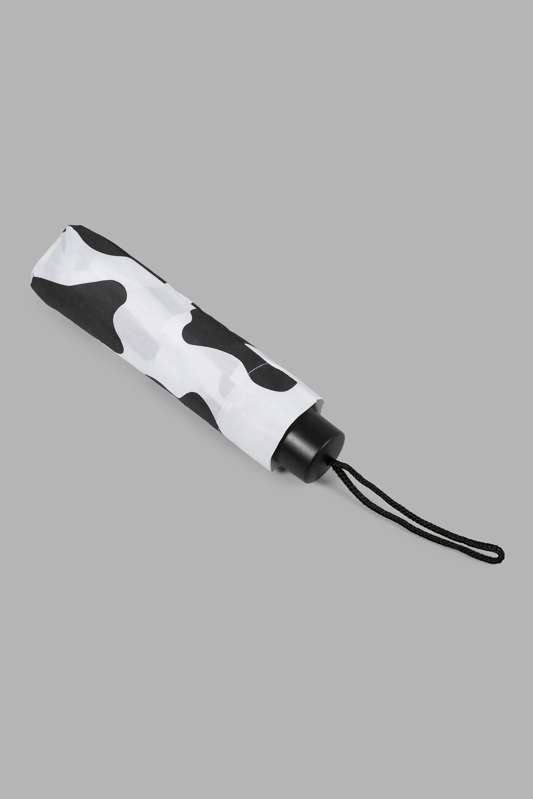 Redtag-Black/White-3-Fold-Umbrella-Category:Umbrellas,-Colour:Assorted,-Filter:Travel-Accessories,-IMP-Umbrellas,-New-In,-New-In-IMP-ACC,-Non-Sale,-Section:Travel,-W22O-Travel-Accessories-