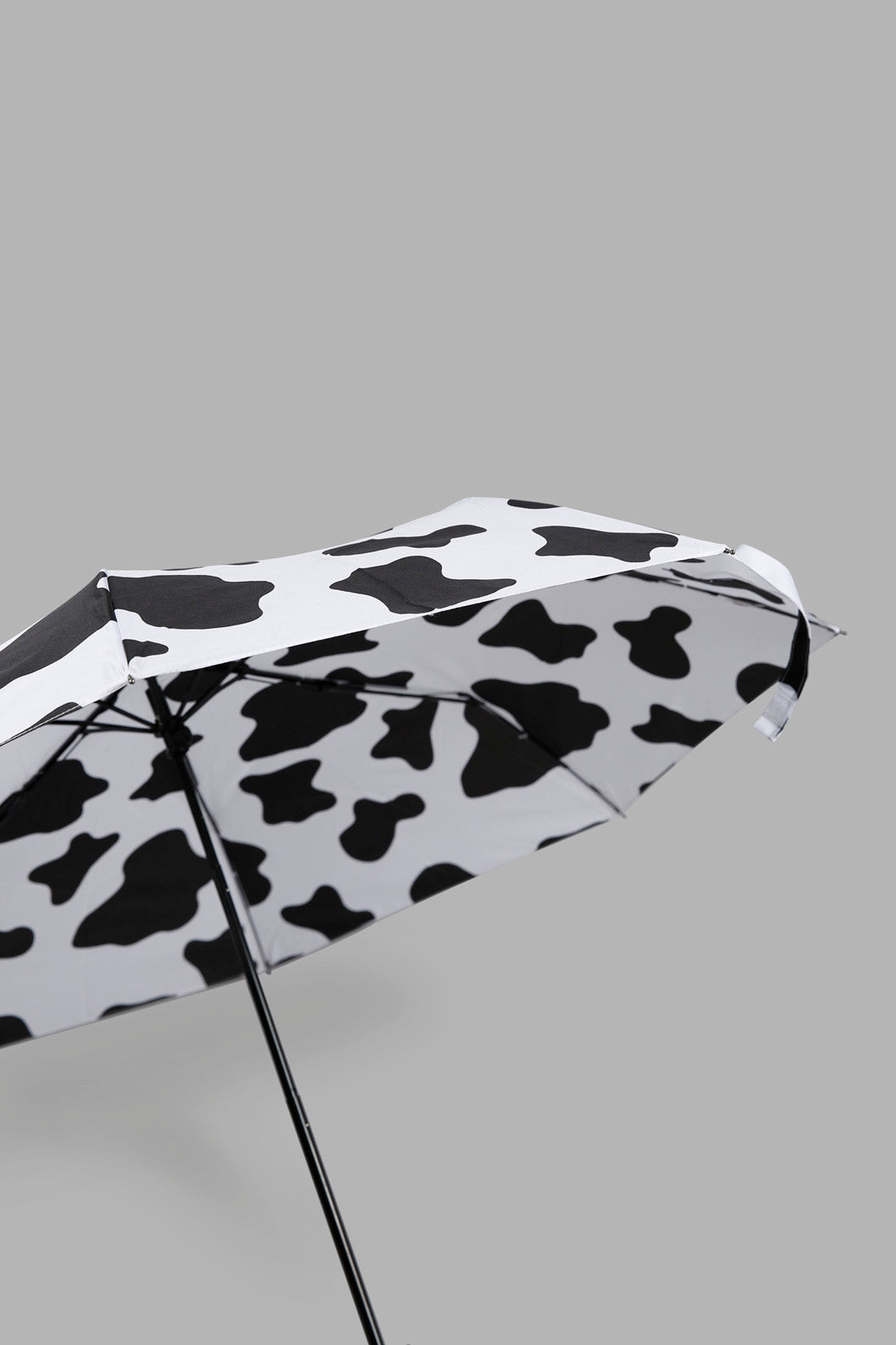Redtag-Black/White-3-Fold-Umbrella-Category:Umbrellas,-Colour:Assorted,-Filter:Travel-Accessories,-IMP-Umbrellas,-New-In,-New-In-IMP-ACC,-Non-Sale,-Section:Travel,-W22O-Travel-Accessories-