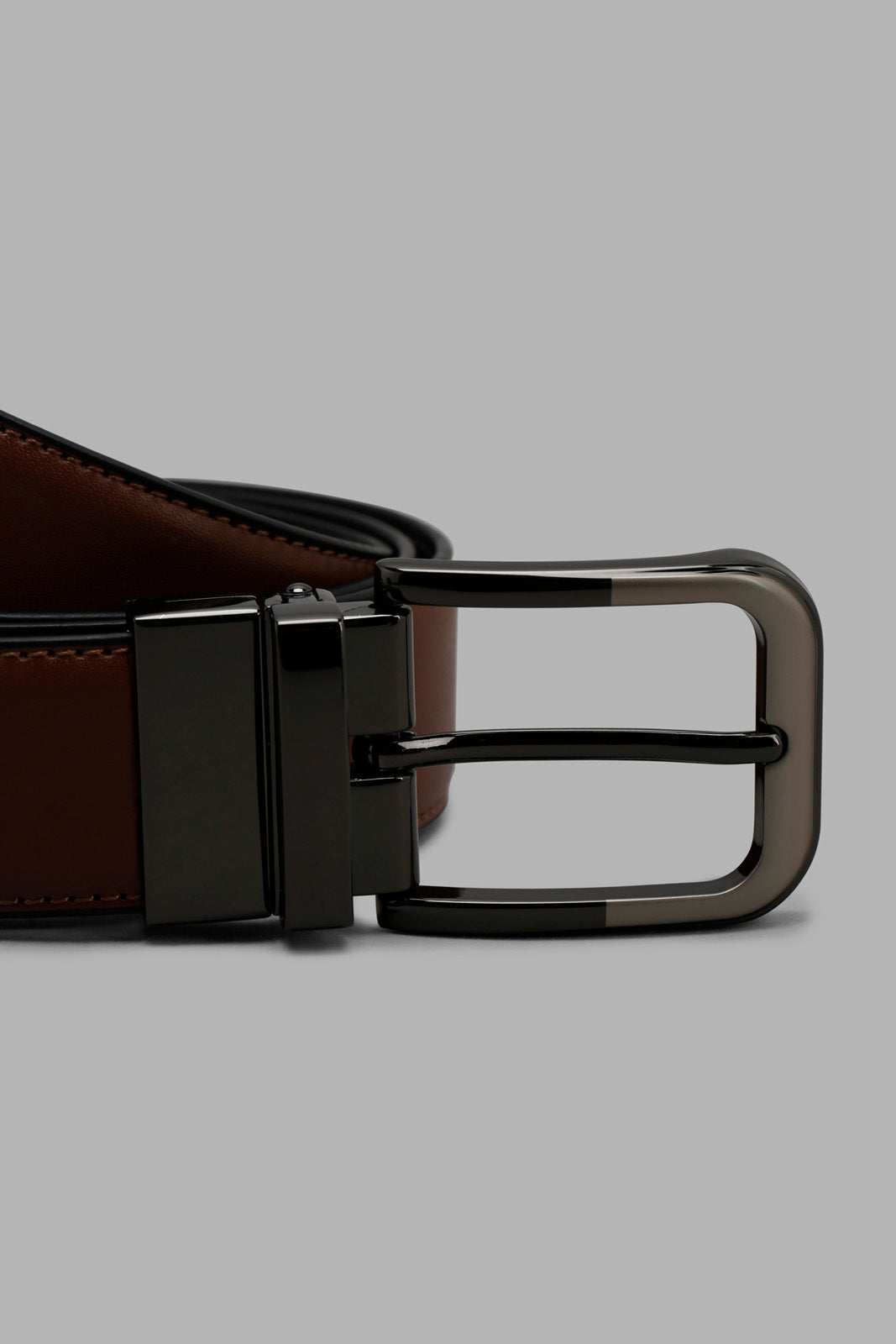 Redtag-Tan-And-Black-Belt-With-Twist-Buckle-Category:Belts,-Colour:Assorted,-Filter:Men's-Accessories,-Men-Belts,-New-In,-New-In-Men-ACC,-Non-Sale,-Section:Men,-W22A-Men's-