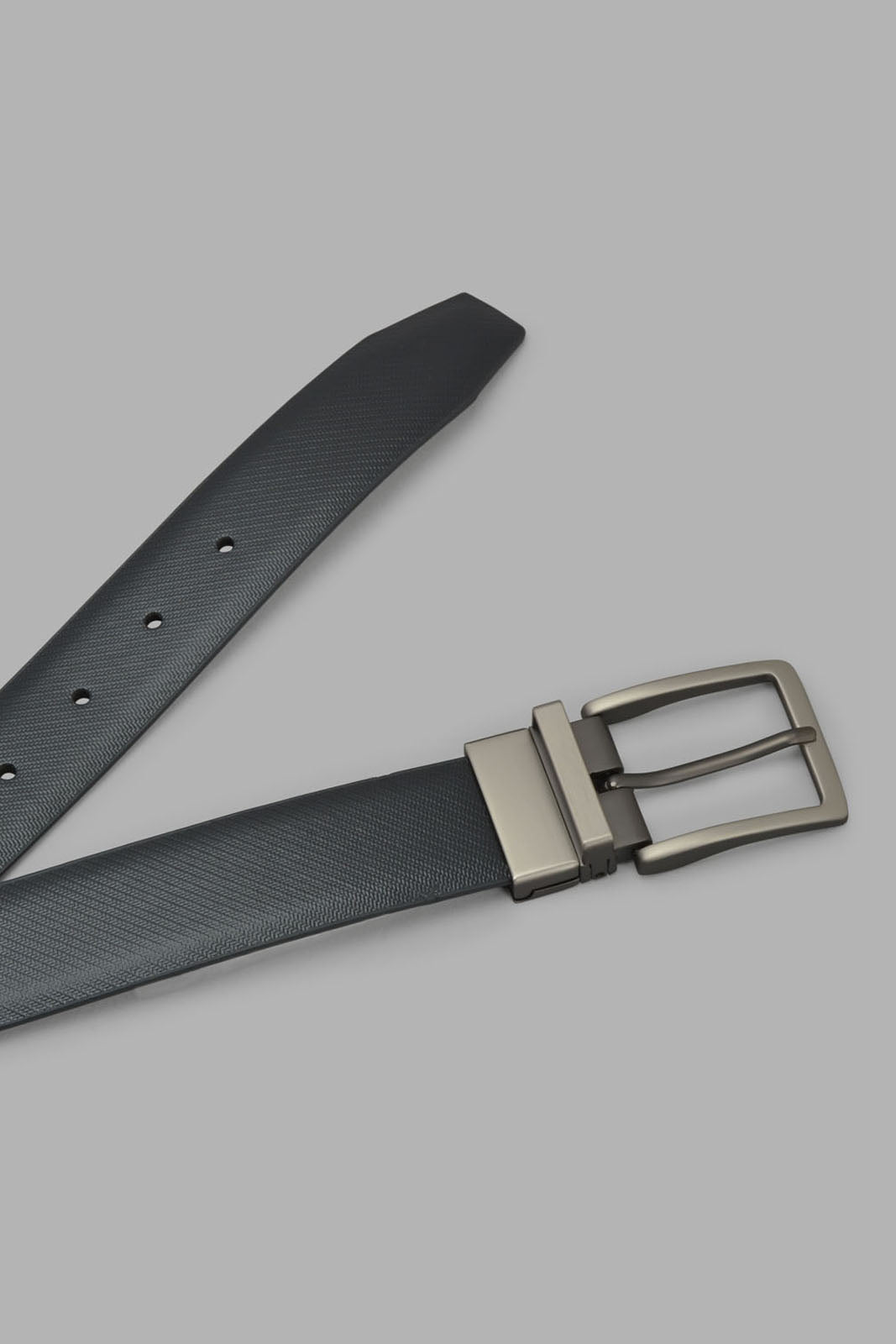 Redtag-Navy-And-Black-Belt-With-Twist-Buckle-Category:Belts,-Colour:Assorted,-Filter:Men's-Accessories,-Men-Belts,-New-In,-New-In-Men-ACC,-Non-Sale,-S22C,-Section:Men-Men's-