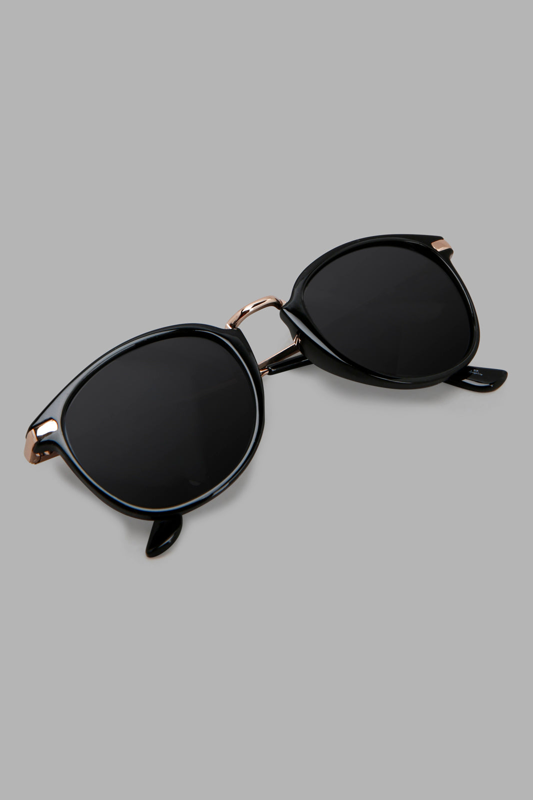 Redtag-Assorted-Cat-Eye-Sunglasses-Category:Sunglasses,-Colour:Assorted,-Filter:Women's-Accessories,-New-In,-New-In-Women-ACC,-Non-Sale,-Section:Women,-W22O,-Women-Sunglasses-Women-