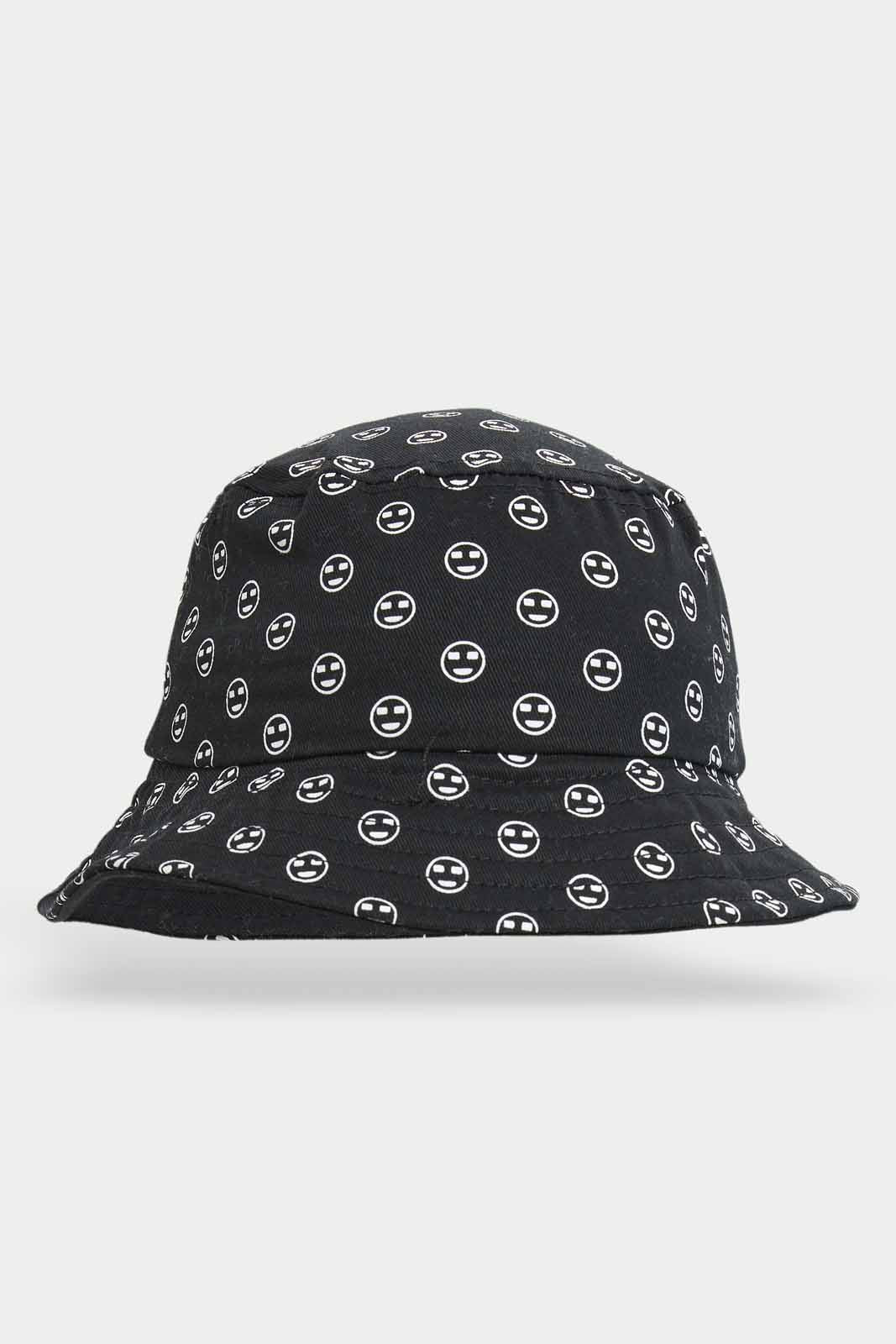 Redtag-Black-And-White-Cap-BOY-Caps-&-Hats,-Category:Caps-&-Hats,-Colour:Assorted,-Deals:New-In,-Dept:Boys,-Filter:Boys-Accessories,-New-In-BOY-ACC,-Section:Boys-(0-to-14Yrs),-W22O-Boys-
