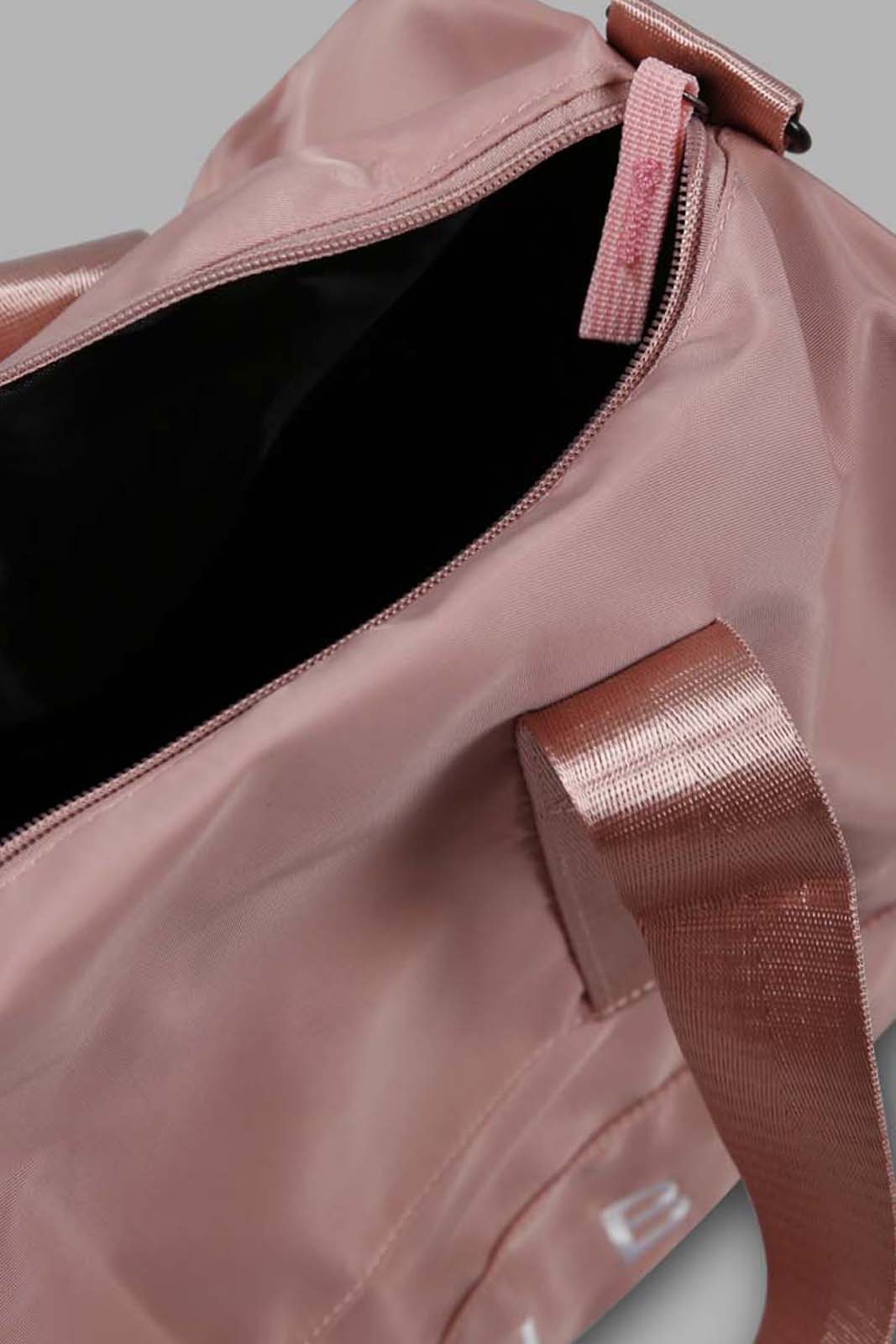 Redtag-Pale-Pink-Hold-All-Bag-Category:Bags,-Colour:Pink,-Filter:Women's-Accessories,-New-In,-New-In-Women-ACC,-Non-Sale,-Section:Women,-W22O,-Women-Bags-Women-