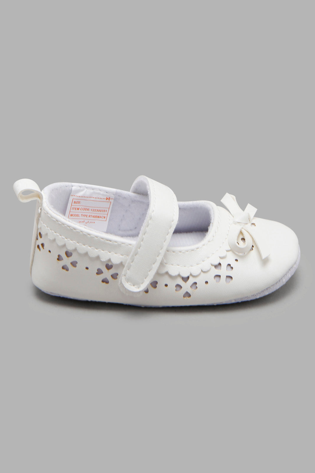 Redtag-White-Pram-Shoe-Category:Shoes,-Colour:White,-Deals:New-In,-Filter:Baby-Footwear-(0-to-18-Mths),-NBF-Shoes,-New-In-NBF-FOO,-Non-Sale,-Section:Boys-(0-to-14Yrs),-W22B-Baby-0 to 18 Months