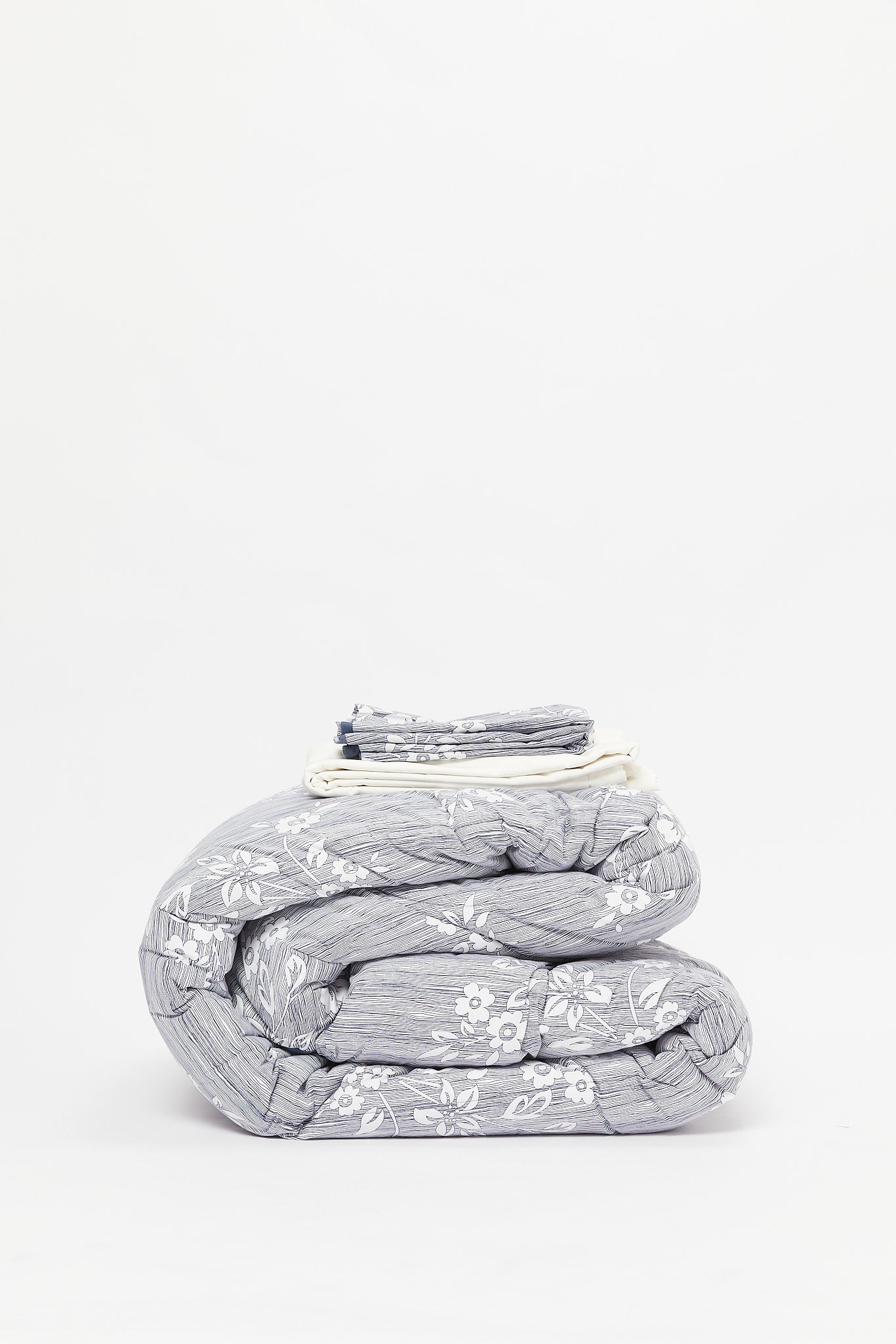 Redtag-Assorted-4-Piece-Comforter-Set-(Double-Size)-365,-Category:Comforters,-Colour:Assorted,-Deals:New-In,-Dept:Home,-Filter:Home-Bedroom,-HMW-BED-Comforters,-New-In-HMW-BED,-Non-Sale,-Section:Homewares-Home-Bedroom-