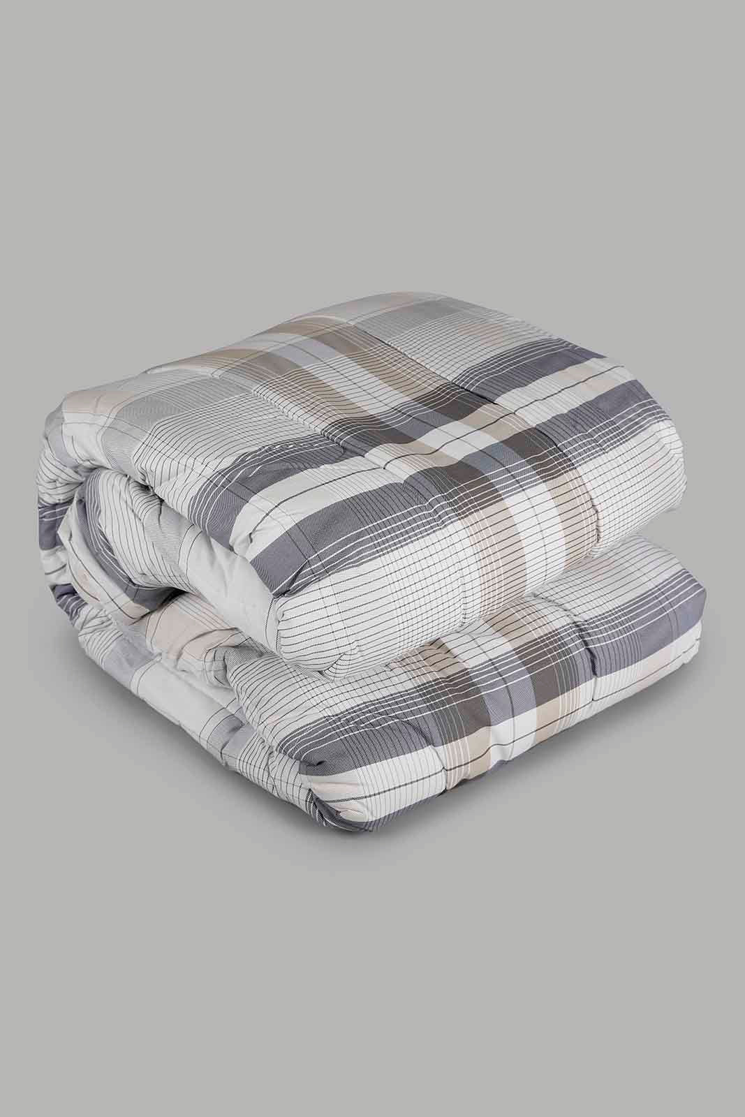 Redtag-Assorted-4-Piece-Comforter-Set-(Double-Size)-365,-Category:Comforters,-Colour:Assorted,-Deals:New-In,-Filter:Home-Bedroom,-HMW-BED-Comforters,-New-In-HMW-BED,-Non-Sale,-Section:Homewares-Home-Bedroom-