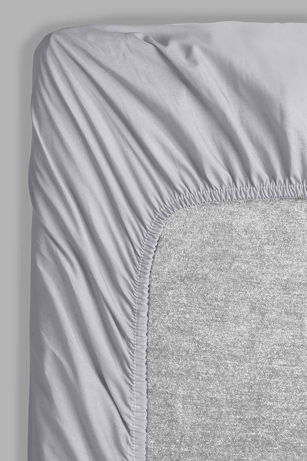 Redtag-White-Fitted-Sheet-(Twin-Size)-365,-Category:Fitted-Sheets,-Colour:White,-Deals:New-In,-Filter:Home-Bedroom,-HMW-BED-Fitted-Sheets,-New-In-HMW-BED,-Non-Sale,-Section:Homewares-Home-Bedroom-