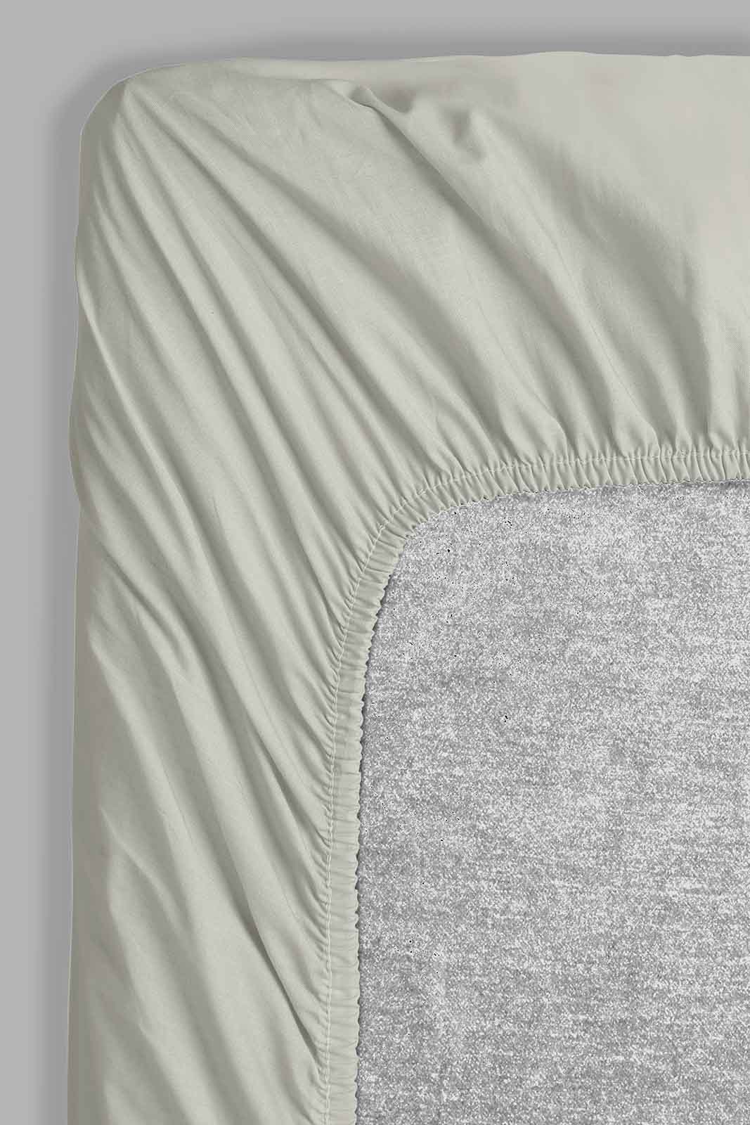 Redtag-Ivory-Fitted-Sheet-(Super-King-Size)-365,-Category:Fitted-Sheets,-Colour:Ivory,-Deals:New-In,-Filter:Home-Bedroom,-HMW-BED-Fitted-Sheets,-New-In-HMW-BED,-Non-Sale,-Section:Homewares-Home-Bedroom-