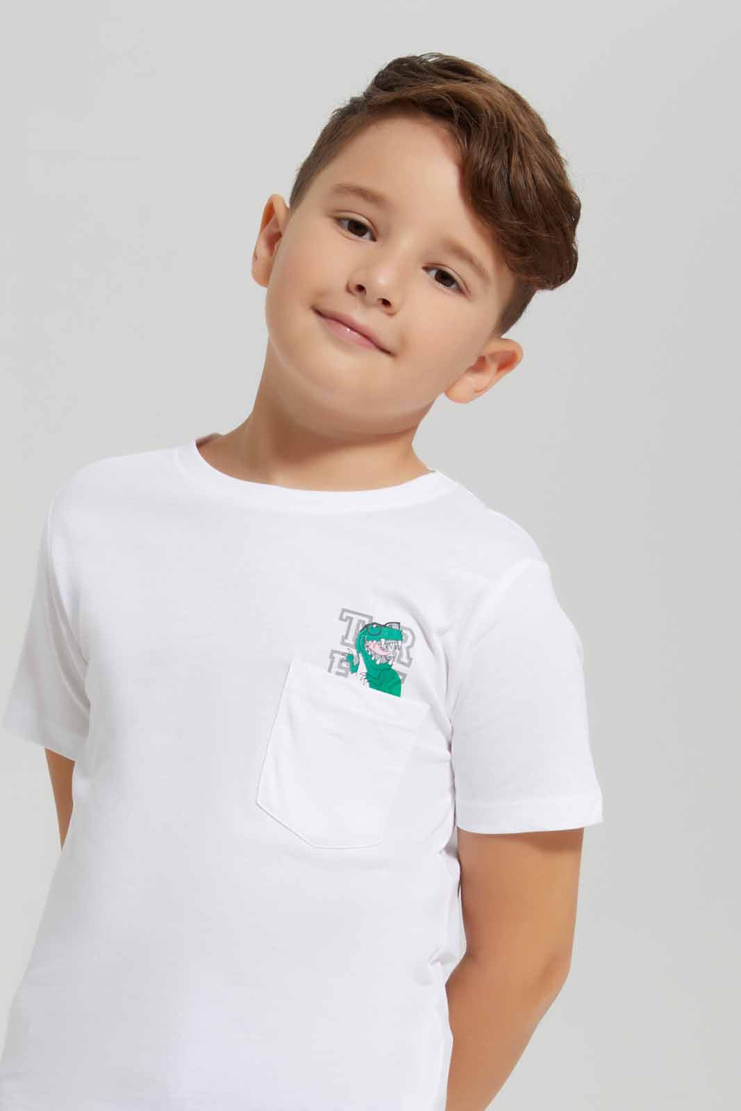 Redtag-White-Print-Pocket-Short-Sleeve-T-Shirt-BOY-T-Shirts,-Category:T-Shirts,-Colour:White,-Deals:New-In,-Dept:Boys,-Filter:Boys-(2-to-8-Yrs),-New-In-BOY-APL,-Non-Sale,-Section:Boys-(0-to-14Yrs),-TBL,-W22O-Boys-2 to 8 Years