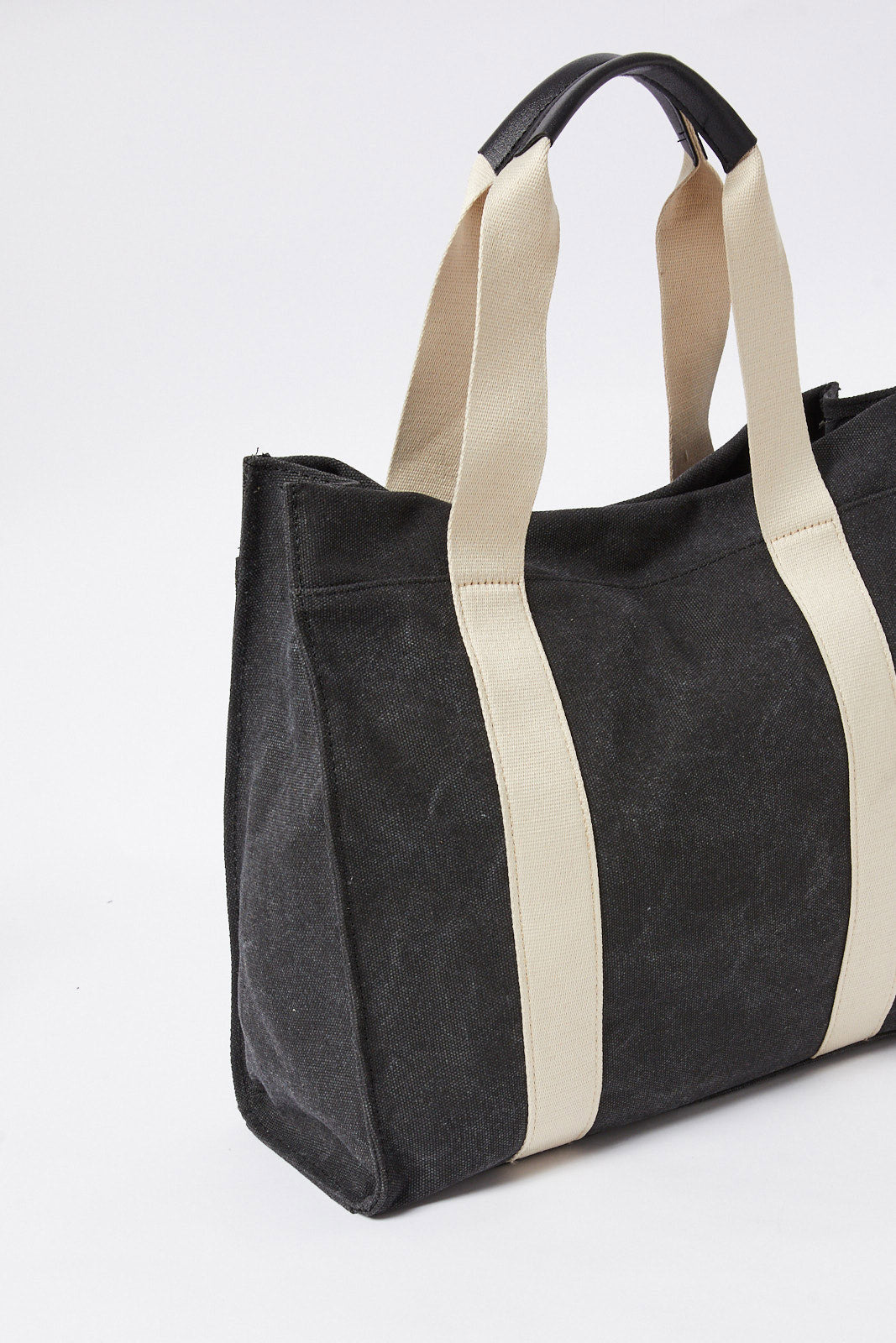 Redtag-Multi-Colour-Printed-Shopper-Category:Bags,-Colour:Assorted,-Deals:New-In,-Dept:Ladieswear,-Filter:Women's-Accessories,-New-In,-New-In-Women-ACC,-Non-Sale,-Section:Women,-W22B,-Women-Bags-Women-