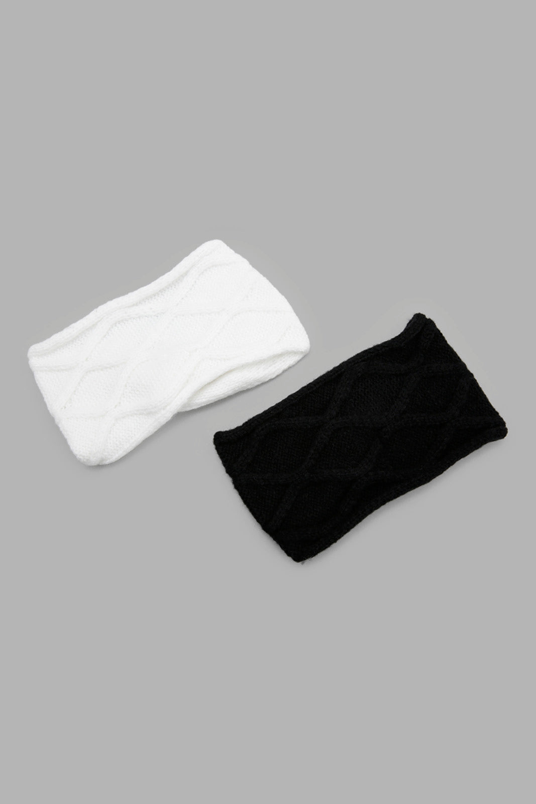 Redtag-Black-&-White-Embellished-Knitted-Heardwarmer-Category:Knitted-Accessories,-Colour:Assorted,-Filter:Women's-Accessories,-New-In,-New-In-Women-ACC,-Non-Sale,-Section:Women,-W22B,-Women-Knitted-Accessories-Women-