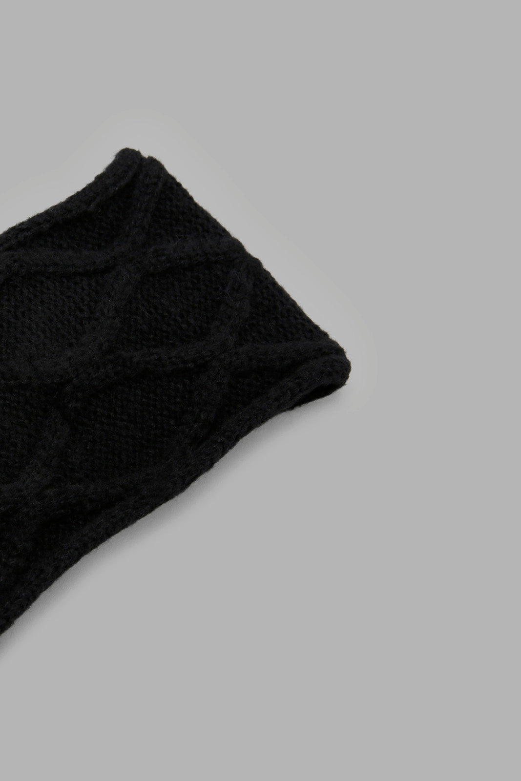 Redtag-Black-&-White-Embellished-Knitted-Heardwarmer-Category:Knitted-Accessories,-Colour:Assorted,-Filter:Women's-Accessories,-New-In,-New-In-Women-ACC,-Non-Sale,-Section:Women,-W22B,-Women-Knitted-Accessories-Women-