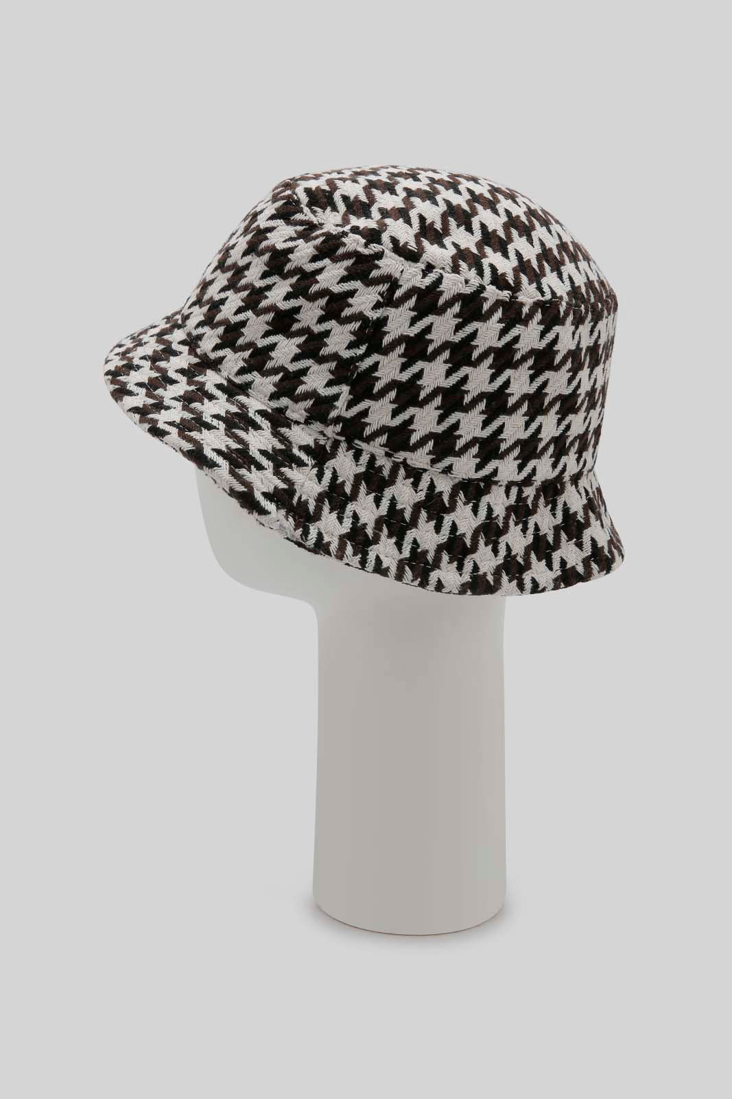 Redtag-Grey-Embelished-Knitted-Cap-Category:Knitted-Accessories,-Colour:Grey,-Filter:Women's-Accessories,-New-In,-New-In-Women-ACC,-Non-Sale,-Section:Women,-W22B,-Women-Knitted-Accessories-Women-