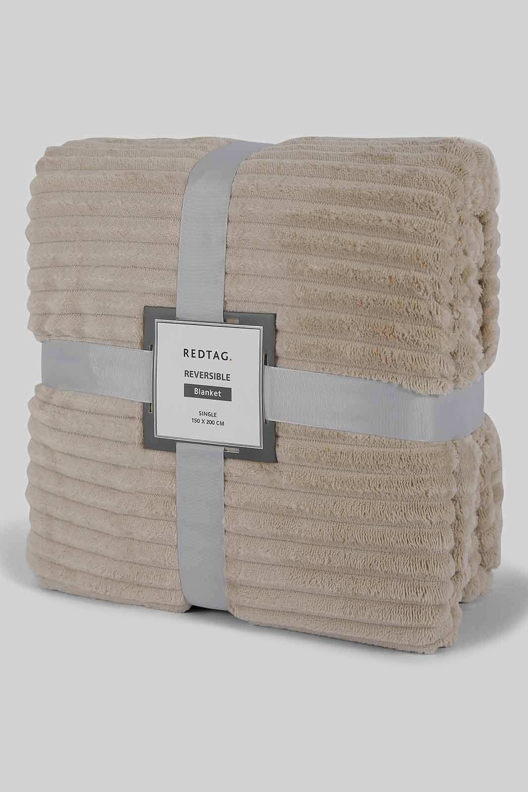 Redtag-Beige-Reversible-Fur-Blanket-(Single-Size)-Category:Blankets,-Colour:Beige,-Deals:New-In,-Dept:Home,-Filter:Home-Bedroom,-HMW-BED-Blankets,-New-In-HMW-BED,-Non-Sale,-Section:Homewares,-W22A-Home-Bedroom-