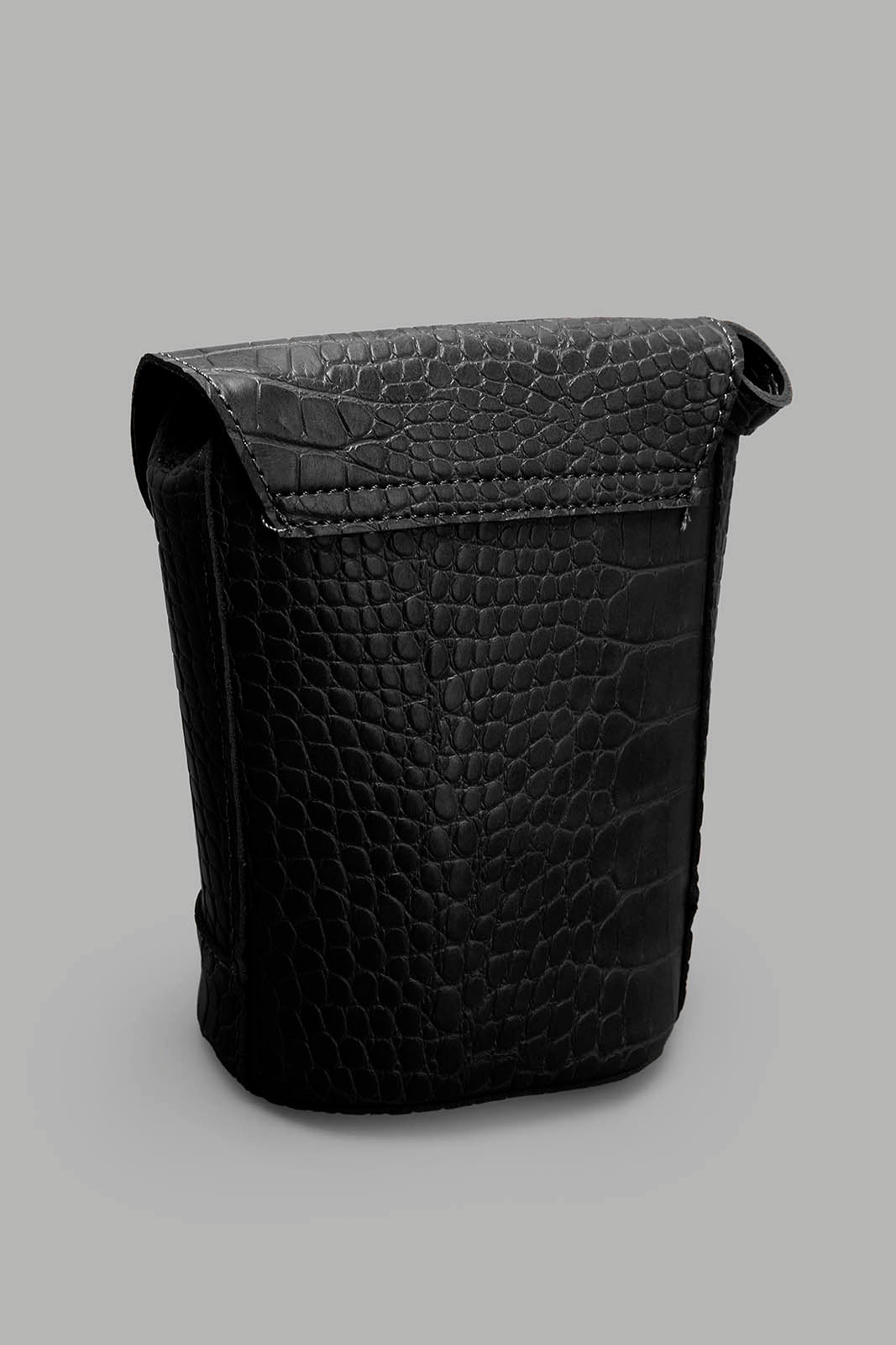 Redtag-Black-Mobile-Pouches-Category:Bags,-Colour:Black,-Filter:Women's-Accessories,-New-In,-New-In-Women-ACC,-Non-Sale,-Section:Women,-W22B,-Women-Bags-Women-
