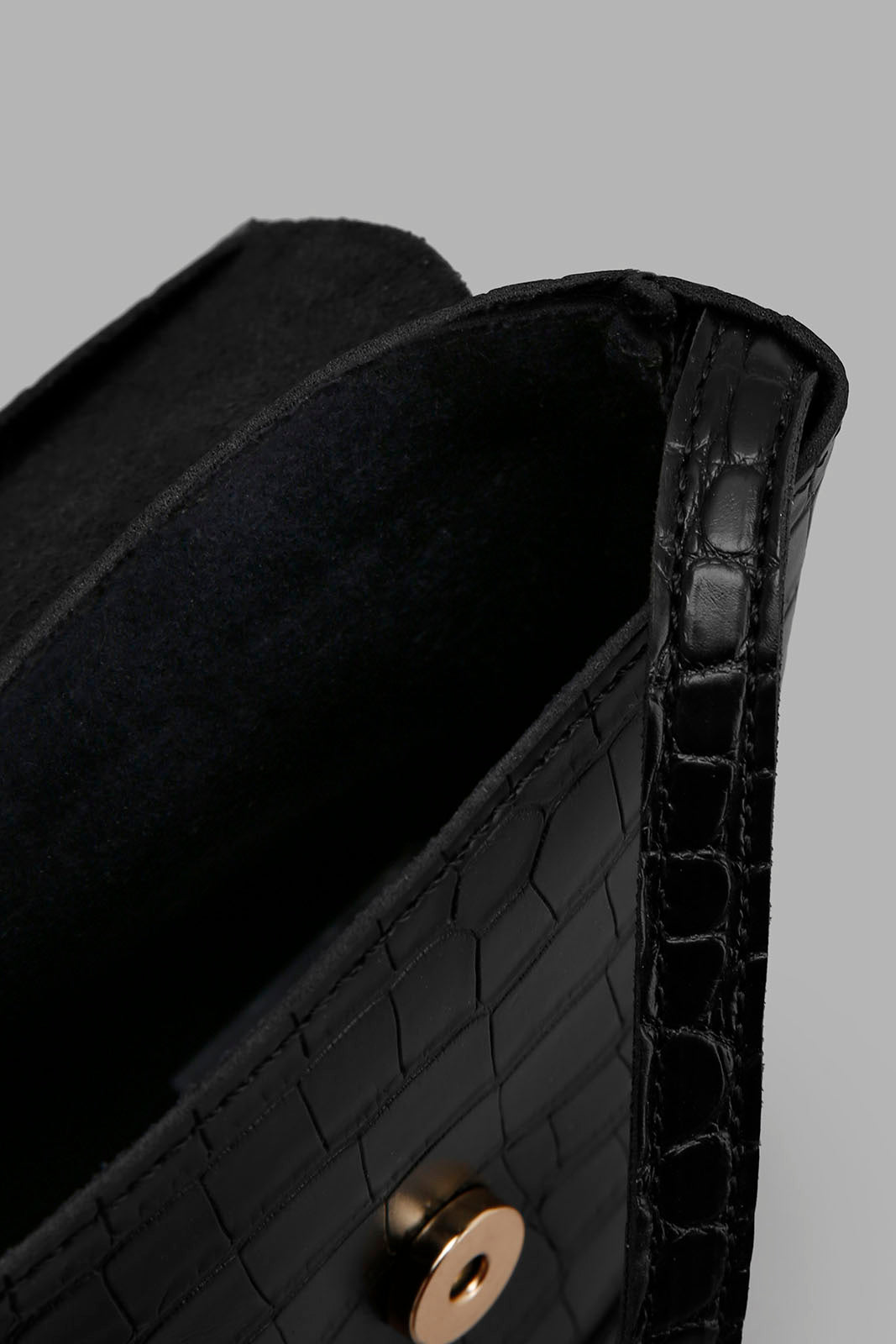 Redtag-Black-Mobile-Pouches-Category:Bags,-Colour:Black,-Filter:Women's-Accessories,-New-In,-New-In-Women-ACC,-Non-Sale,-Section:Women,-W22B,-Women-Bags-Women-
