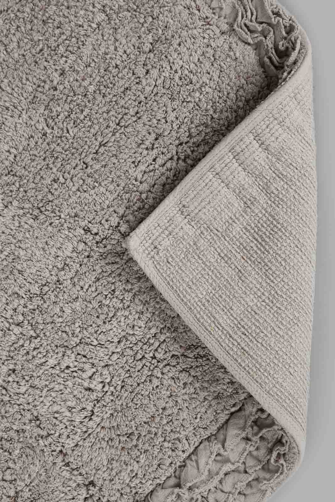 Redtag-Grey-Tufted-Frill-Bathmat-Category:Bathmats,-Colour:Grey,-Deals:New-In,-Filter:Home-Bathroom,-HMW-BAC-Bath-Accessories,-New-In-HMW-BAC,-Non-Sale,-Section:Homewares,-W22B-Home-Bathroom-