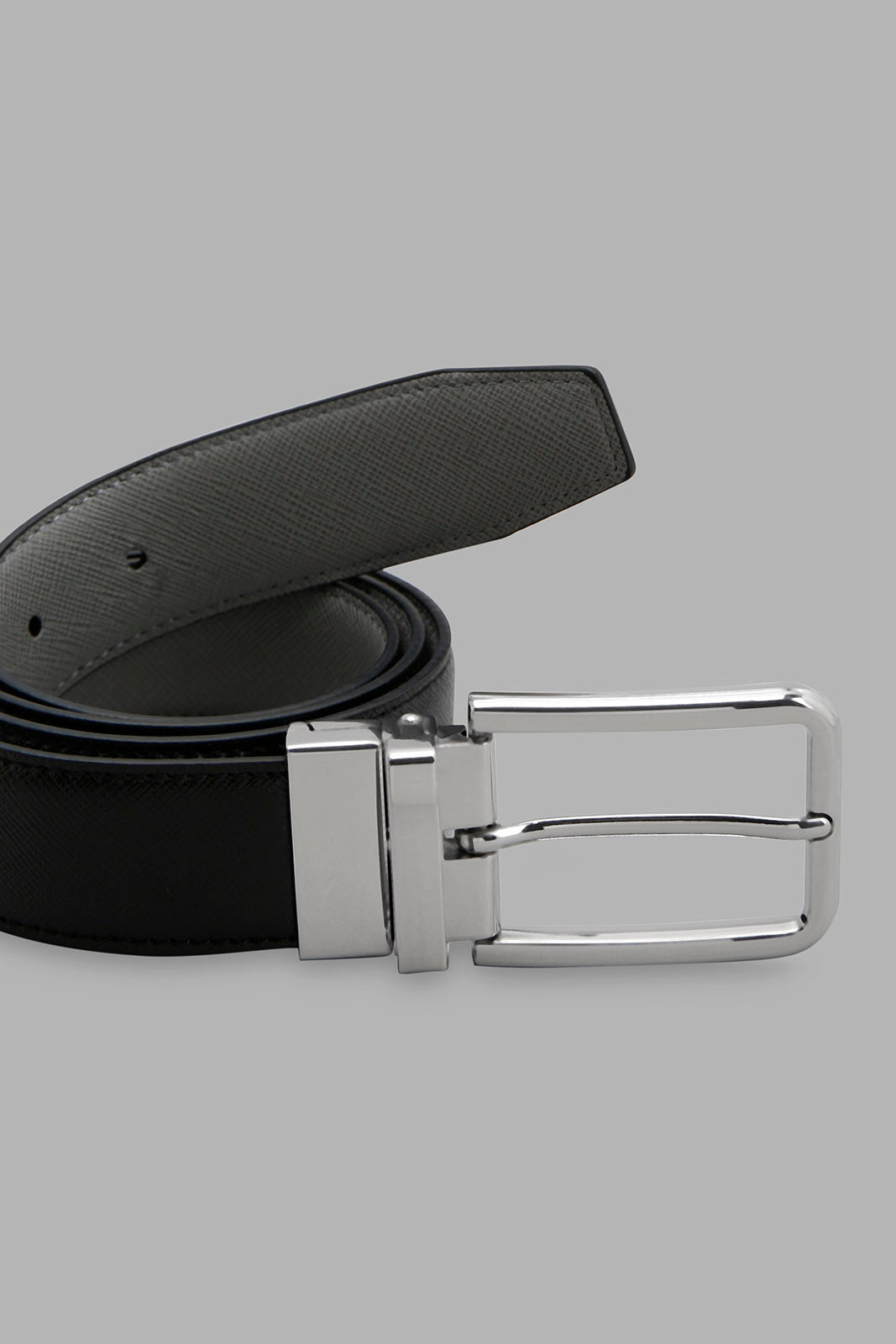 Redtag-Grey-And-Black-Belt-With-Twist-Buckle-Category:Belts,-Colour:Assorted,-Filter:Men's-Accessories,-H1:ACC,-H2:GEN,-H3:MEA,-H4:FAA,-Men-Belts,-New-In,-New-In-Men-ACC,-Non-Sale,-Season:W22A,-Section:Men,-W22A-Men's-