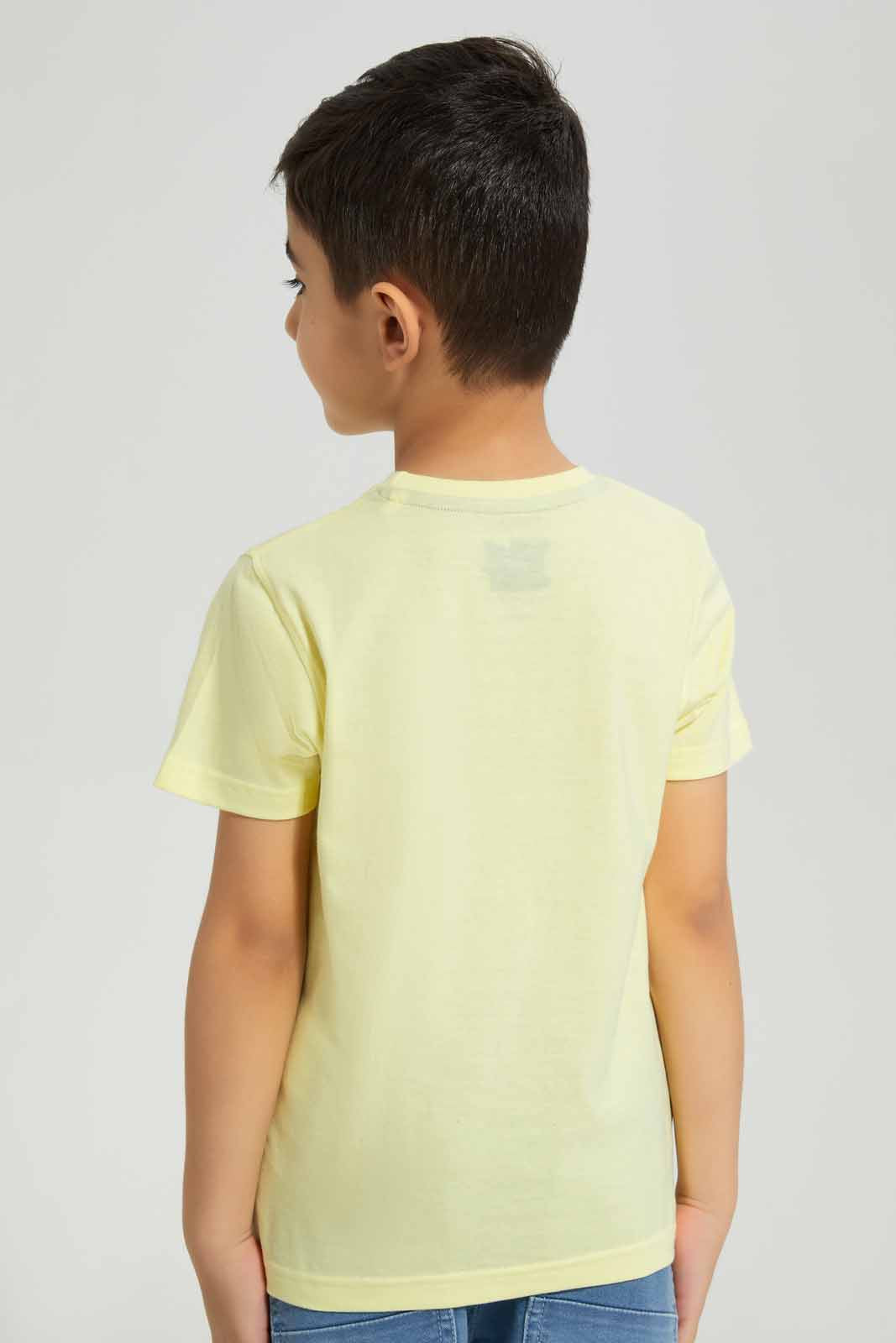 Redtag-Yellow-Tom-And-Jerry-Graphic-Character-Short-Sleeve-T-Shirt-BOY-T-Shirts,-Category:T-Shirts,-CHR,-Colour:Yellow,-Deals:New-In,-Filter:Boys-(2-to-8-Yrs),-New-In-BOY-APL,-Non-Sale,-Section:Boys-(0-to-14Yrs),-TBL,-W22A-Boys-2 to 8 Years