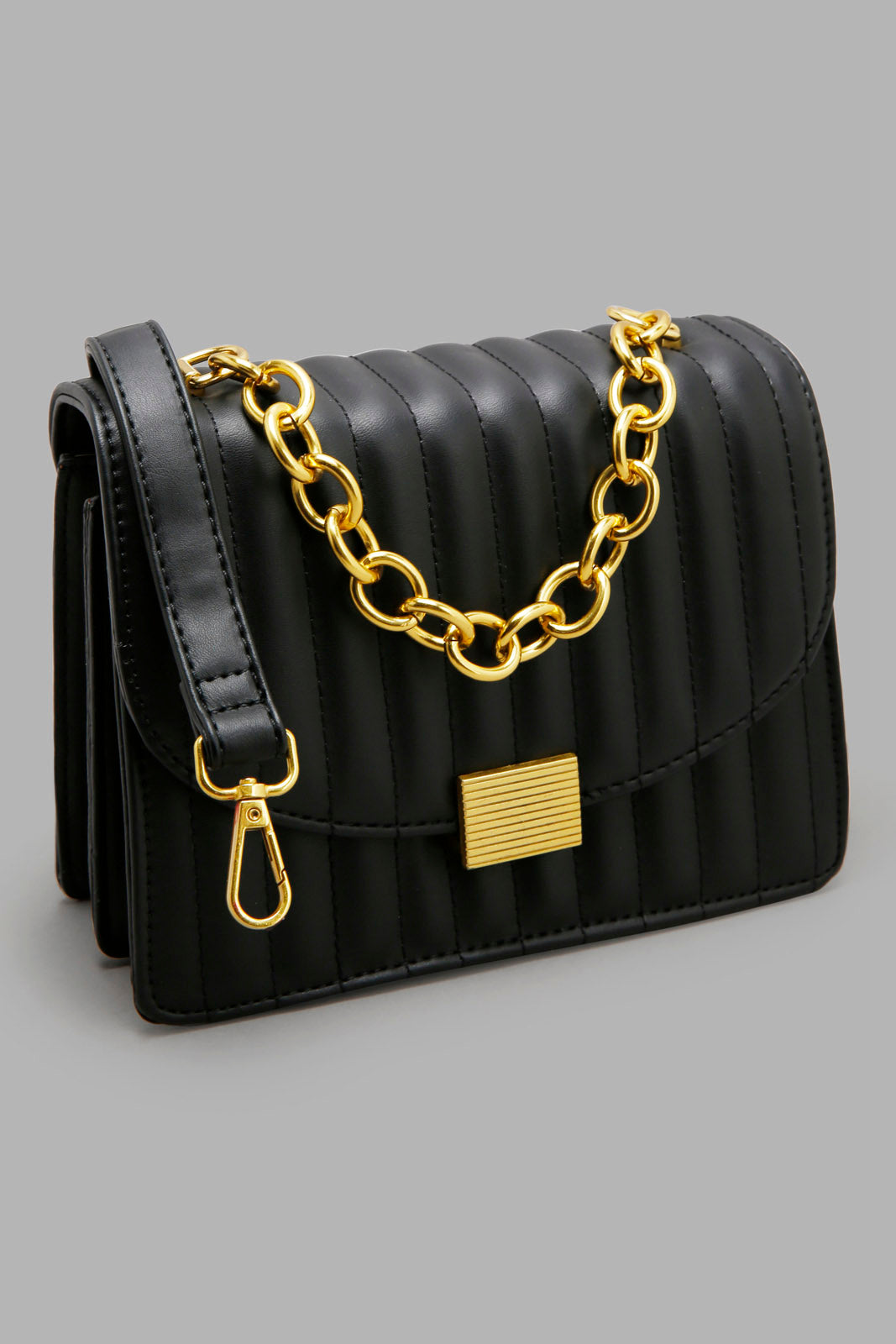 Redtag-Black-Cross-Body-With-Antique-Chain-Category:Bags,-Colour:Black,-Filter:Women's-Accessories,-New-In,-New-In-Women-ACC,-Non-Sale,-Section:Women,-W22A,-Women-Bags-Women-