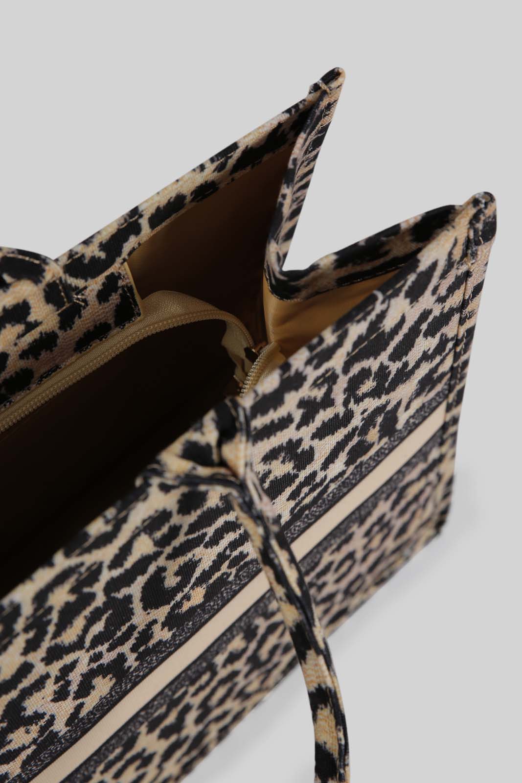 Redtag-Assorted-Tote-Bag-Category:Bags,-Colour:Assorted,-Dept:Ladieswear,-Filter:Women's-Accessories,-New-In,-New-In-Women-ACC,-Non-Sale,-Section:Women,-W22B,-Women-Bags-Women-