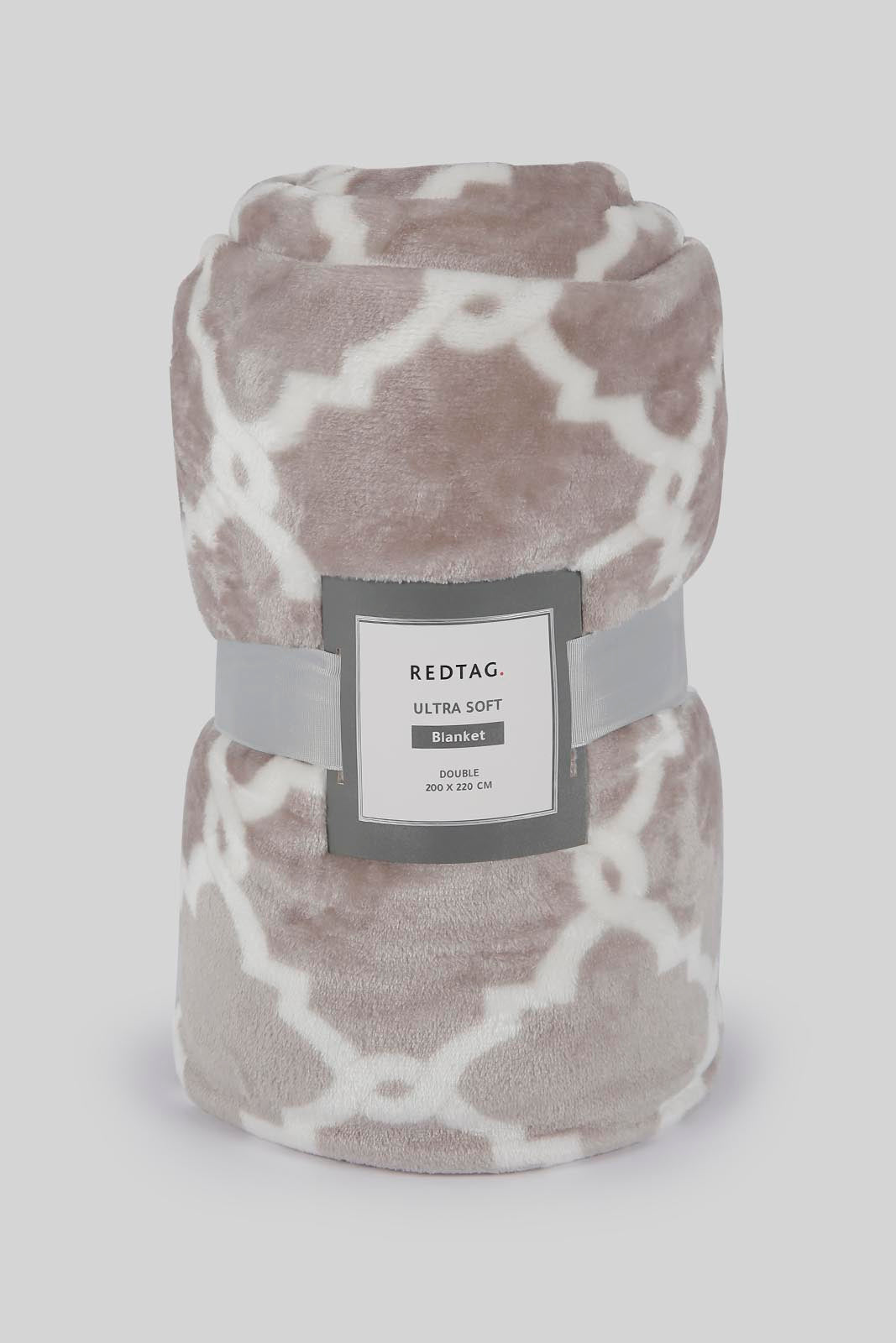 Redtag-Grey-Printed-Geomatric-Blanket-(Double-Size)-Category:Blankets,-Colour:Grey,-Deals:New-In,-Filter:Home-Bedroom,-HMW-BED-Blankets,-New-In-HMW-BED,-Non-Sale,-Section:Homewares,-W22B-Home-Bedroom-