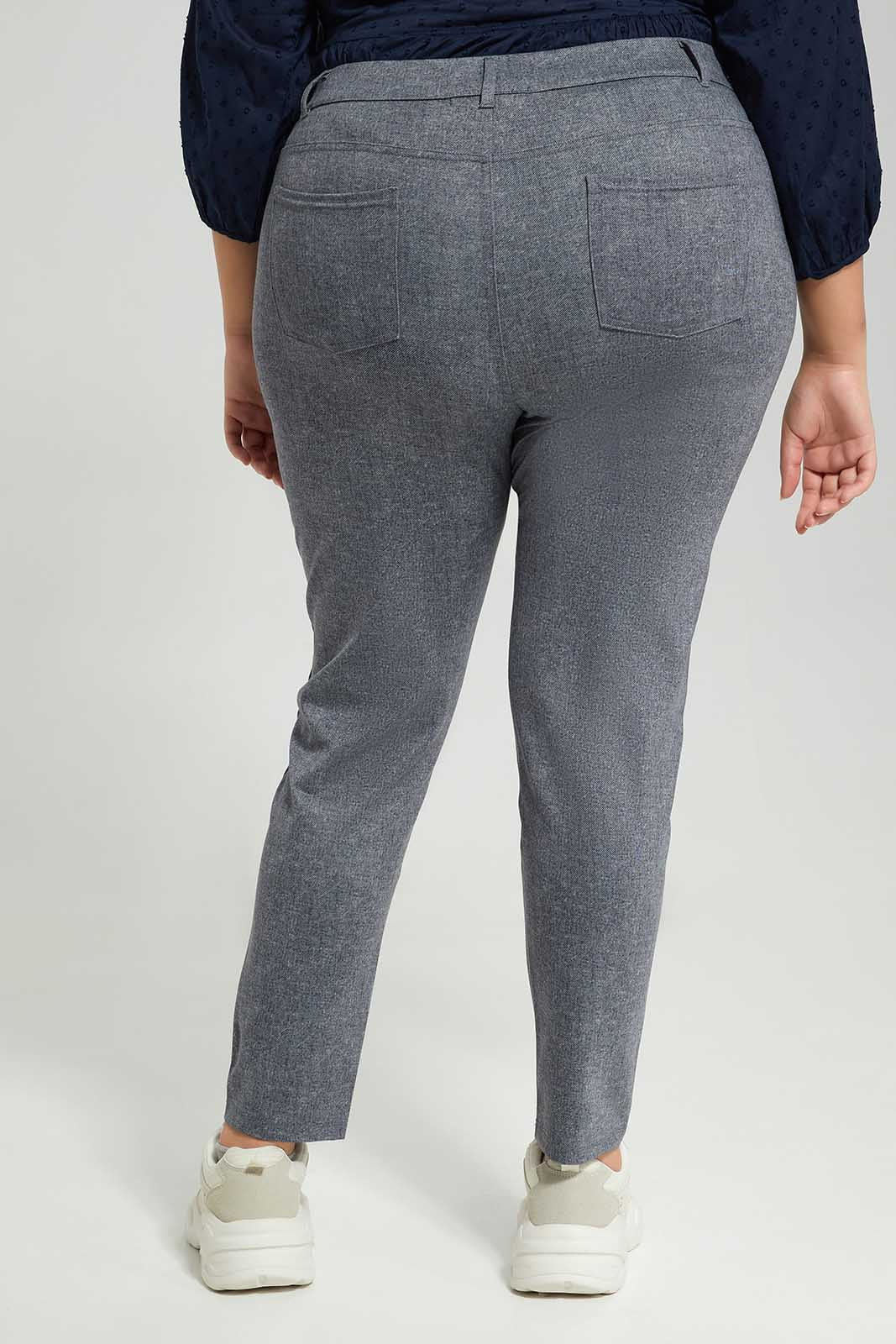 Redtag-Grey-Skinny-Trouser-Category:Trousers,-Colour:Grey,-Deals:New-In,-Filter:Plus-Size,-LDP-Trousers,-New-In-LDP-APL,-Non-Sale,-Section:Women,-W22B-Women's-