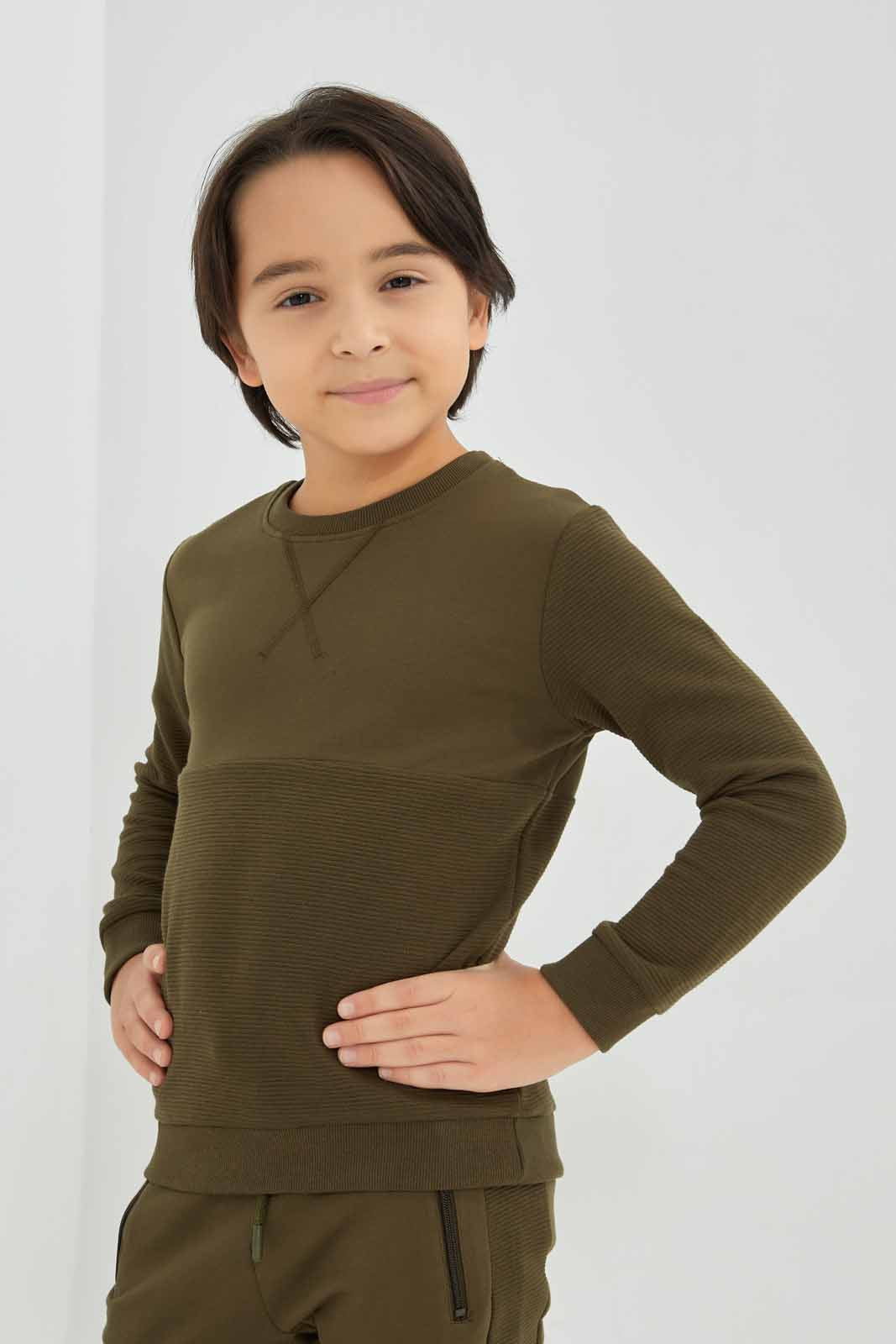 Redtag-Green-Crew-Neck-Paneled-Jog-Suit-BOY-Jog-Sets,-Category:Jog-Sets,-Colour:Green,-Deals:New-In,-Filter:Boys-(2-to-8-Yrs),-New-In-BOY-APL,-Non-Sale,-Section:Boys-(0-to-14Yrs),-W22B-Boys-2 to 8 Years
