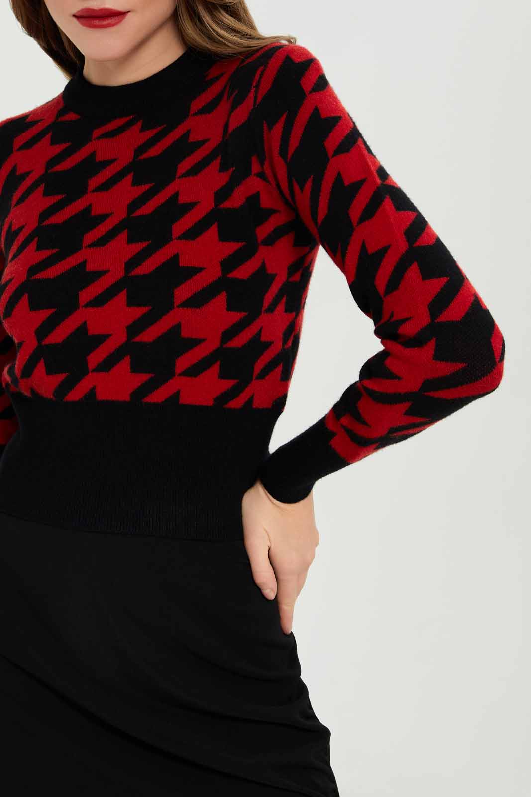 Redtag-Women-Assorted-Crewneck-Longsleeve-Pullover-Category:Pullovers,-Colour:Assorted,-Deals:New-In,-Dept:Ladieswear,-Filter:Women's-Clothing,-LEC,-LEC-Pullovers,-New-In-LEC-APL,-Non-Sale,-S23A,-Section:Women-Women's-