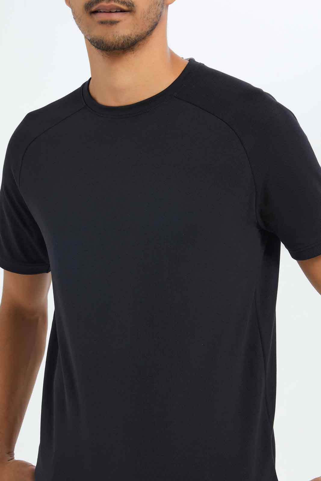 Redtag-Men-Black-Pique-Reglan-T-Shirt-Category:T-Shirts,-Colour:Black,-Deals:New-In,-Dept:Menswear,-Filter:Men's-Clothing,-Men-T-Shirts,-New-In-Men-APL,-Non-Sale,-S23B,-Section:Men-Men's-