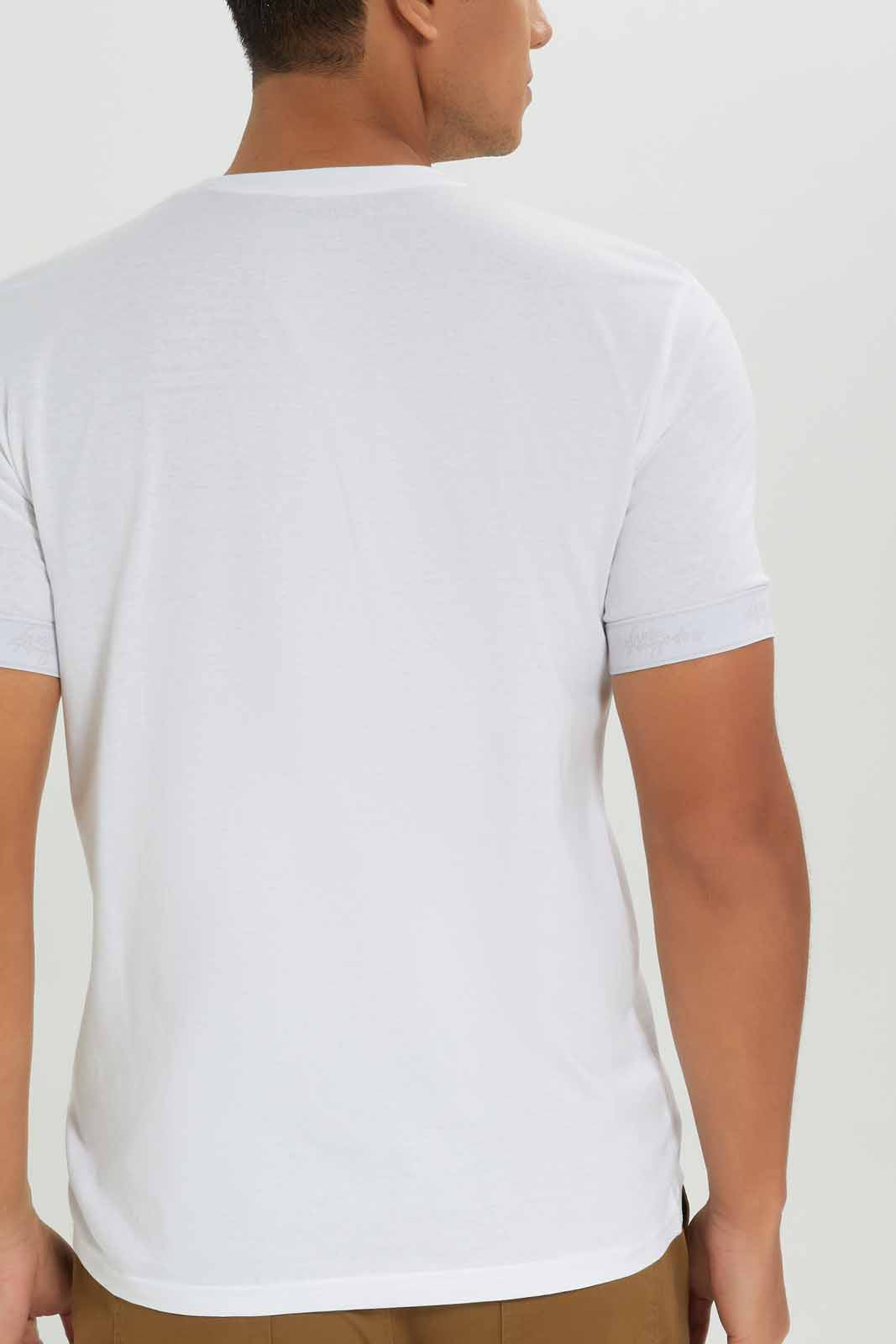 Redtag-Men-White-Signature-T-Shirt-Category:T-Shirts,-Colour:White,-Deals:New-In,-Dept:Menswear,-Filter:Men's-Clothing,-Men-T-Shirts,-New-In-Men-APL,-Non-Sale,-S23A,-Section:Men-Men's-