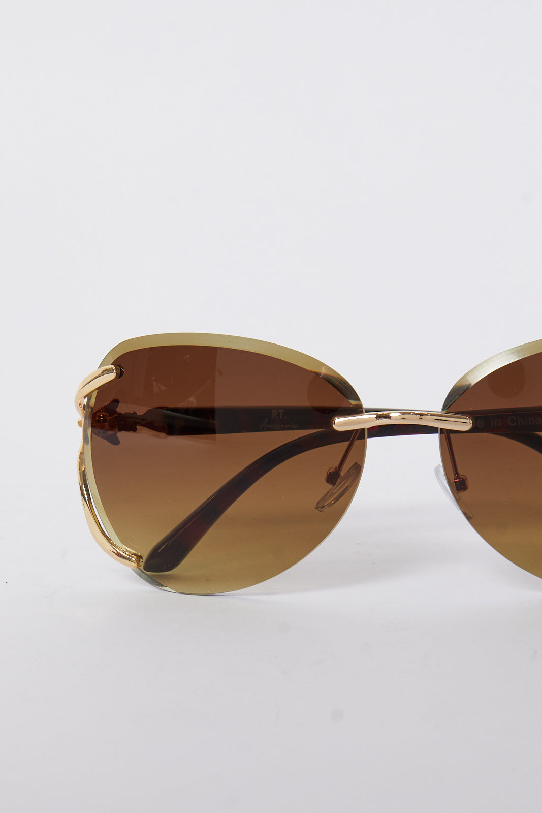 Redtag-Oversized-Sunglasses-Category:Sunglasses,-Colour:Assorted,-Deals:New-In,-Dept:Ladieswear,-Filter:Women's-Accessories,-New-In,-New-In-Women-ACC,-Non-Sale,-S23A,-Section:Women,-Women-Sunglasses-Women-