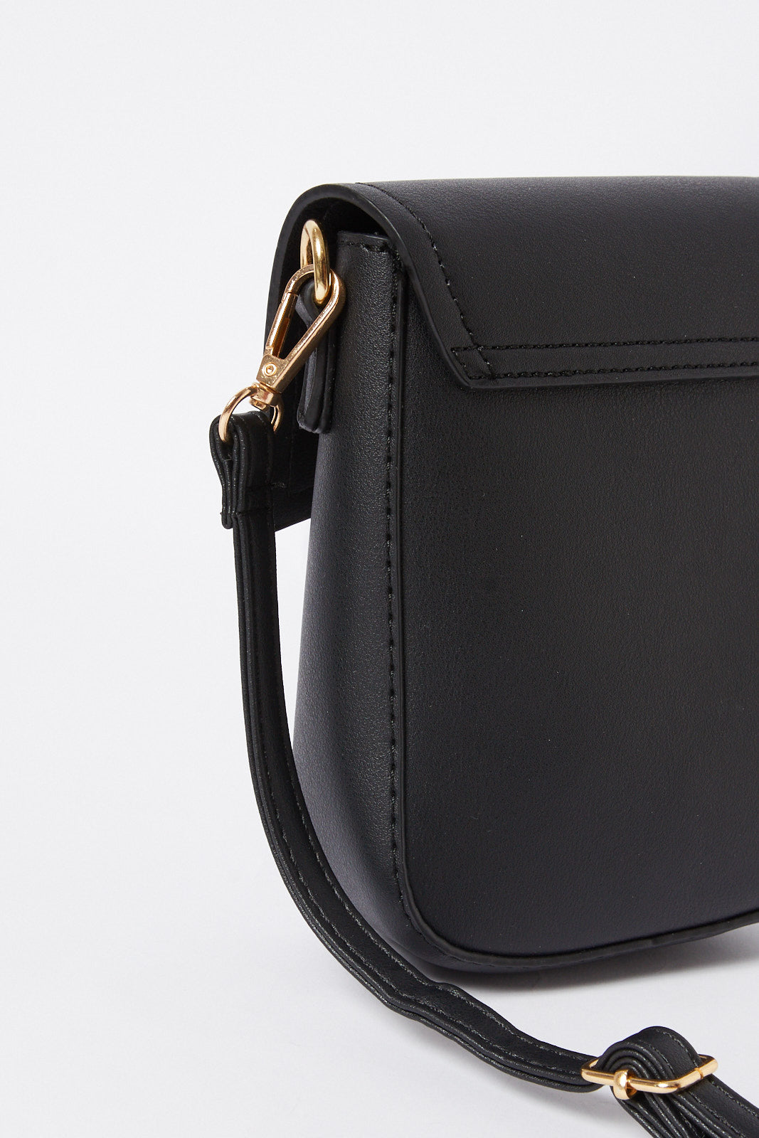 Redtag-Black-Mobile-Case-Category:Bags,-Colour:Black,-Deals:New-In,-Dept:Ladieswear,-Filter:Women's-Accessories,-New-In,-New-In-Women-ACC,-Non-Sale,-S23A,-Section:Women,-Women-Bags-Women-