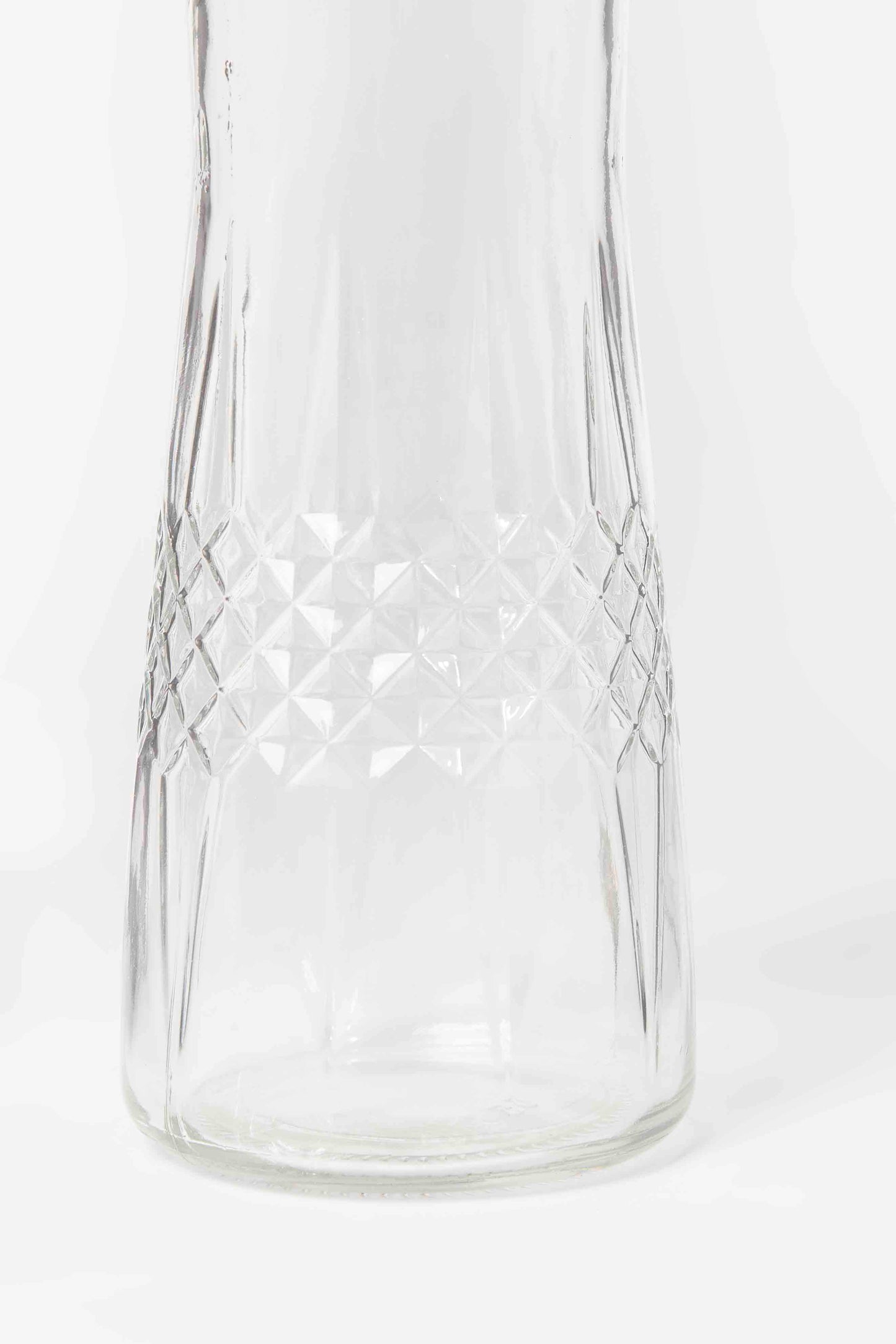 Redtag-Clear-Glass-Decanter-Category:Jugs,-Colour:White,-Deals:New-In,-Dept:Home,-Filter:Home-Dining,-HMW-DIN-Drinkware,-New-In-HMW-DIN,-Non-Sale,-S23A,-Section:Homewares-Home-Dining-