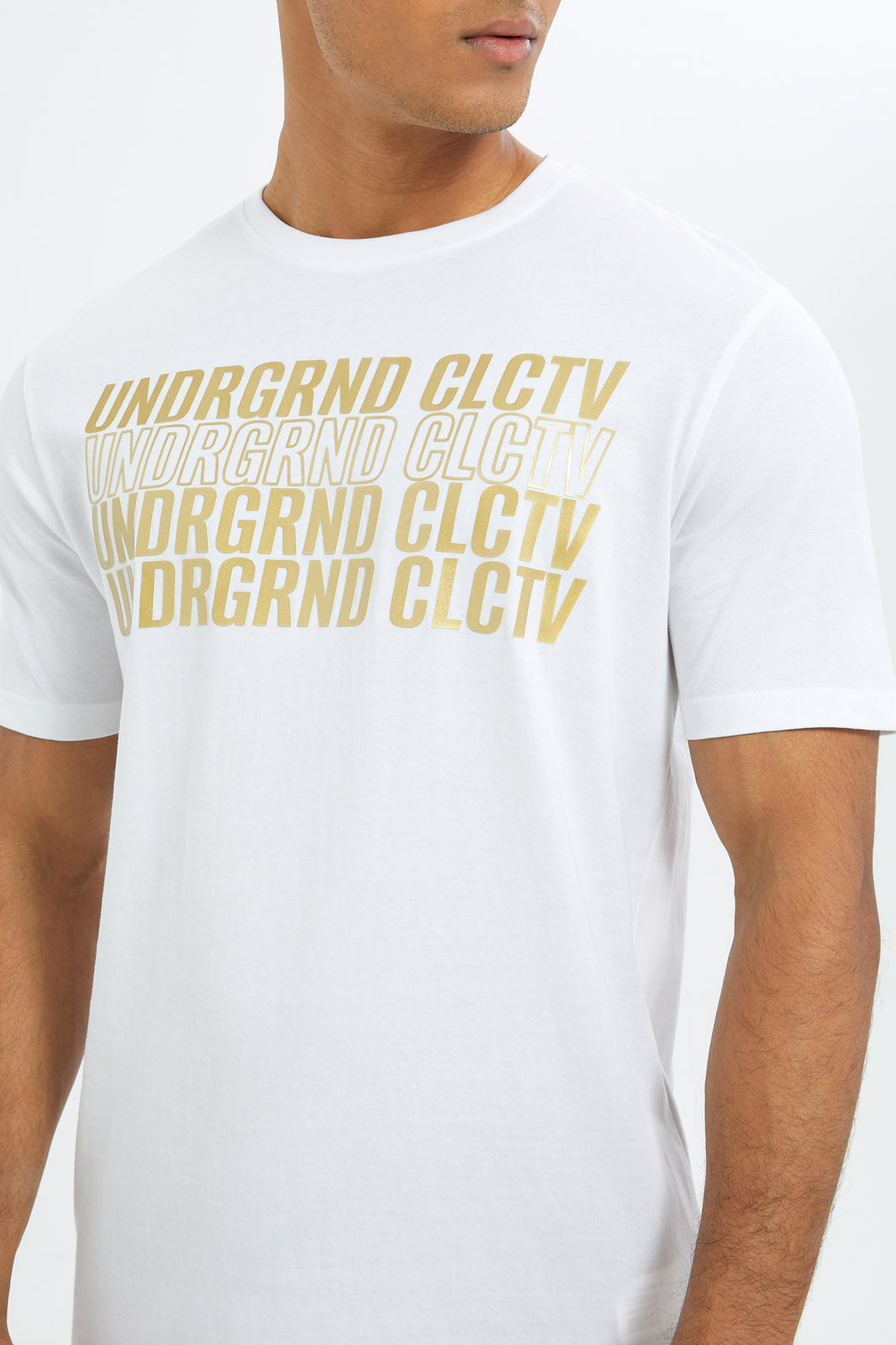 Redtag-Men-White-Textured-Printed-T-Shirt-Category:T-Shirts,-Colour:White,-Deals:New-In,-Dept:Menswear,-Filter:Men's-Clothing,-H1:MWR,-H2:GEN,-H3:TSH,-H4:TSH,-Men-T-Shirts,-New-In-Men-APL,-Non-Sale,-RMD,-S23C,-Season:S23C,-Section:Men-Men's-