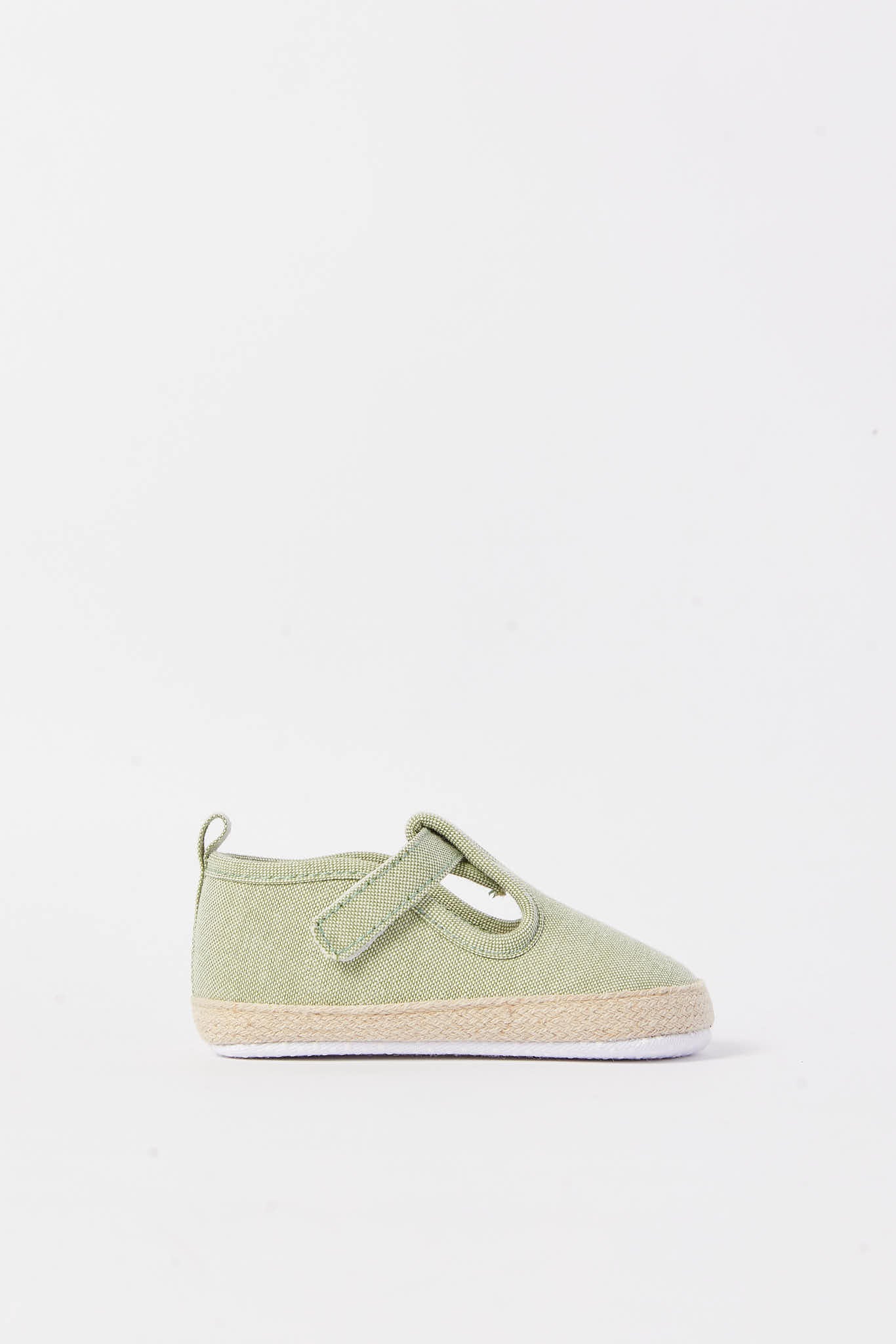 Redtag-Green-Pram-Shoe-Category:Shoes,-Colour:Green,-Deals:New-In,-Filter:Baby-Footwear-(0-to-18-Mths),-N/A,-NBF-Shoes,-New-In-NBF-FOO,-Non-Sale,-S23A,-Section:Boys-(0-to-14Yrs)-Baby-0 to 18 Months