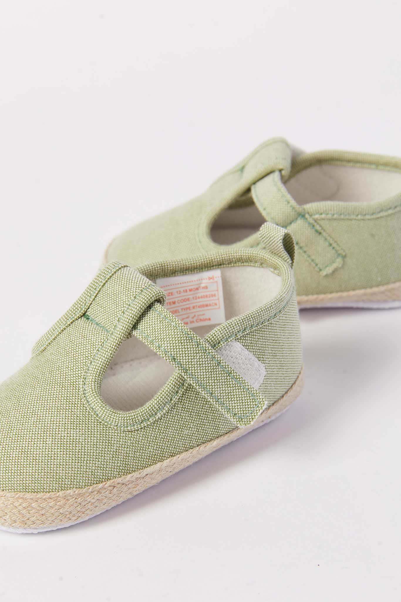 Redtag-Green-Pram-Shoe-Category:Shoes,-Colour:Green,-Deals:New-In,-Filter:Baby-Footwear-(0-to-18-Mths),-N/A,-NBF-Shoes,-New-In-NBF-FOO,-Non-Sale,-S23A,-Section:Boys-(0-to-14Yrs)-Baby-0 to 18 Months
