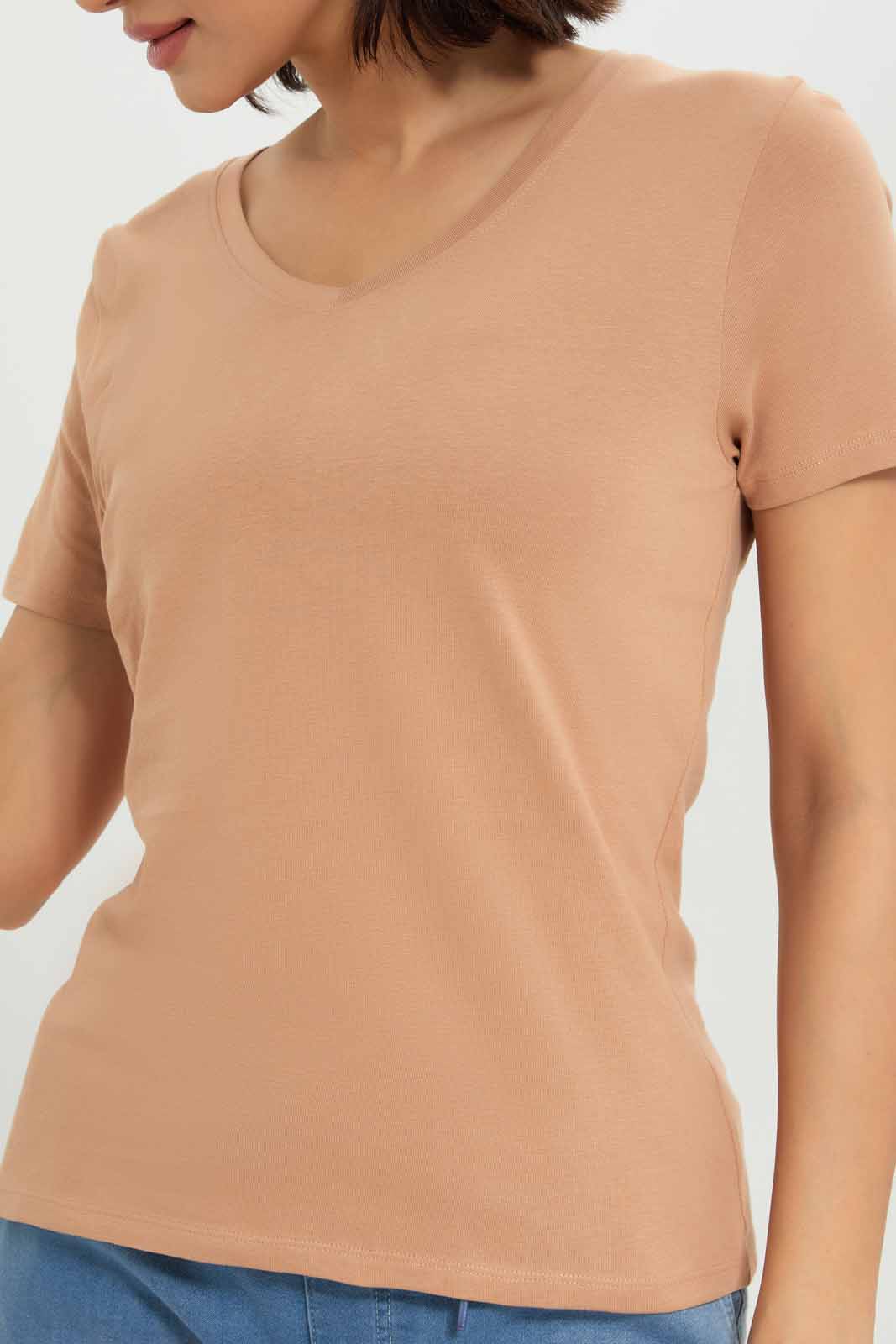 Redtag-Women-Brown-Short-Sleeve-V--Neck-T-Shirt-Category:T-Shirts,-Colour:Brown,-Deals:New-In,-Dept:Ladieswear,-Filter:Women's-Clothing,-New-In-Women-APL,-Non-Sale,-S23A,-Section:Women,-TBL,-Women-T-Shirts-Women's-