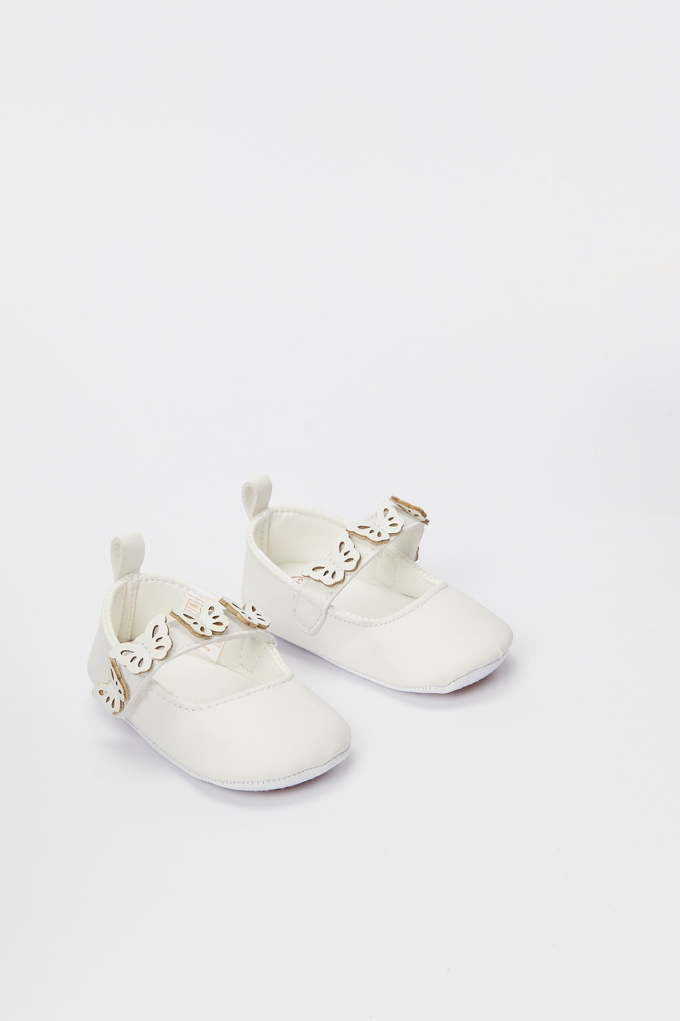 Redtag-White-Pram-Shoe-Category:Shoes,-Colour:White,-Deals:New-In,-Filter:Baby-Footwear-(0-to-18-Mths),-H1:FOO,-H2:NBF,-H3:SHO,-H4:CAH,-NBF-Shoes,-New-In-NBF-FOO,-Non-Sale,-Promo:RMD,-RMD,-S23B,-Season:S23B,-Section:Boys-(0-to-14Yrs)-Baby-0 to 18 Months