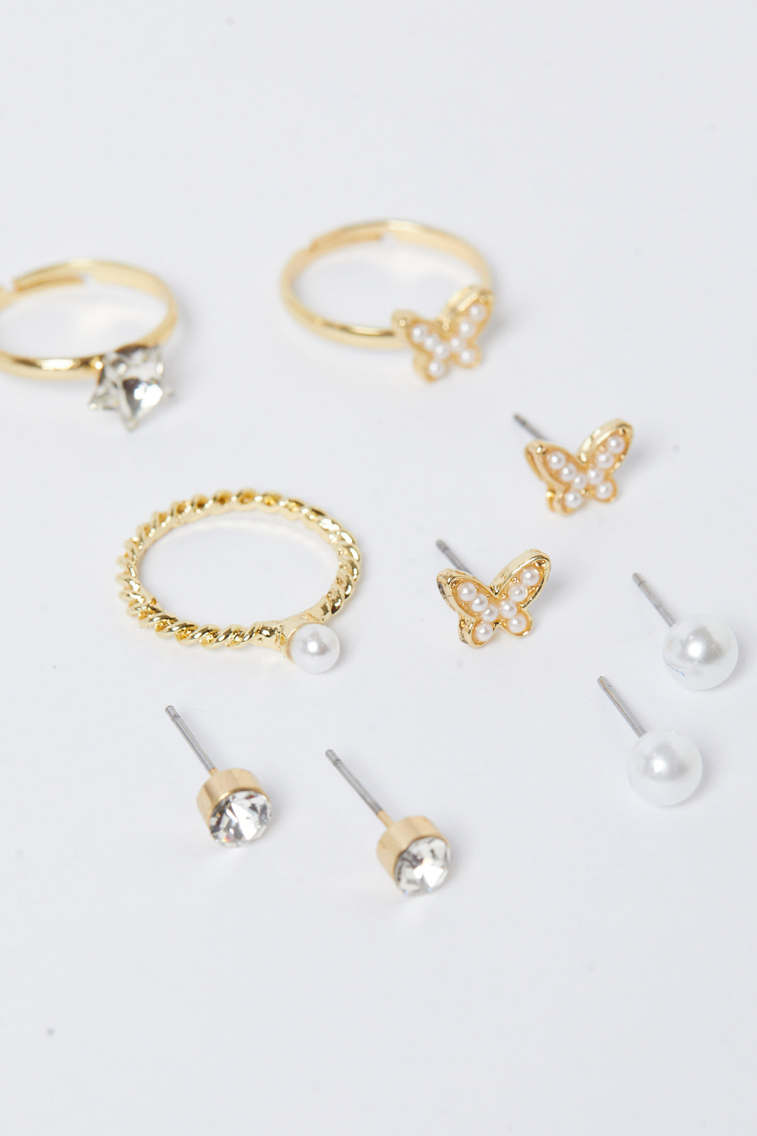 Girls Gold Studs And Rings (6 Piece)