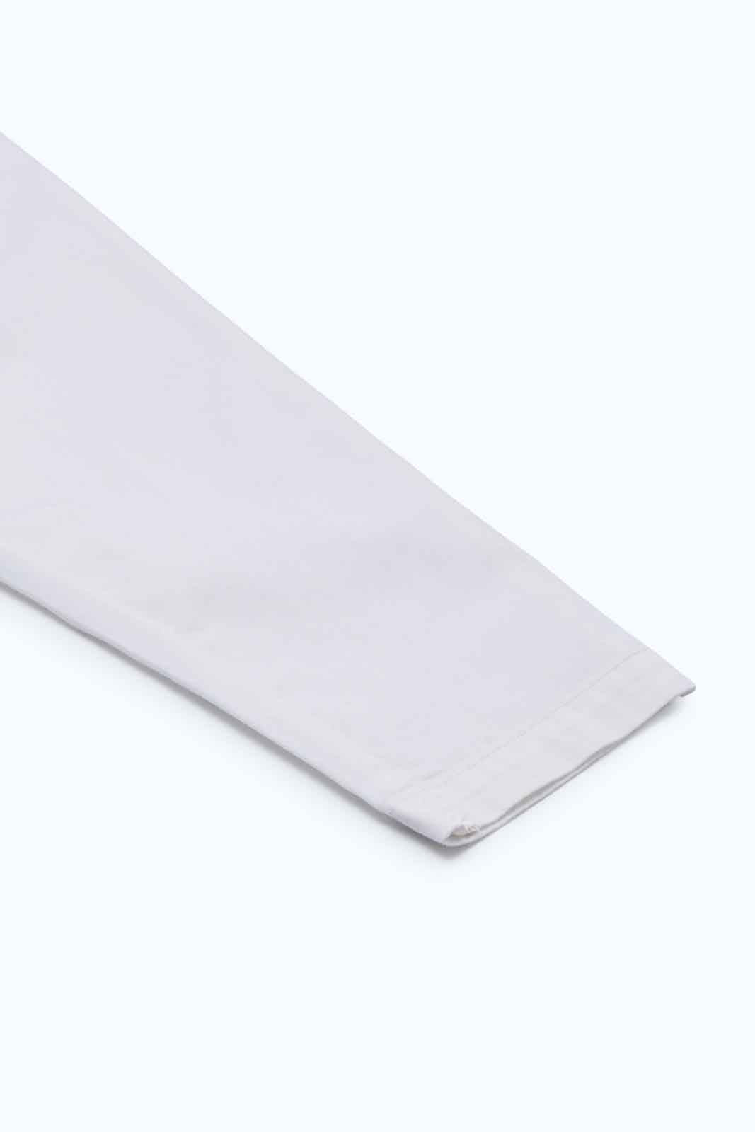 Redtag-Boys-White-Chino-Trouser-Category:Trousers,-Colour:White,-Deals:New-In,-Dept:Boys,-Filter:Infant-Boys-(3-to-24-Mths),-INB-Trousers,-New-In-INB-APL,-Non-Sale,-S23B,-Section:Boys-(0-to-14Yrs)-Infant-Boys-3 to 24 Months