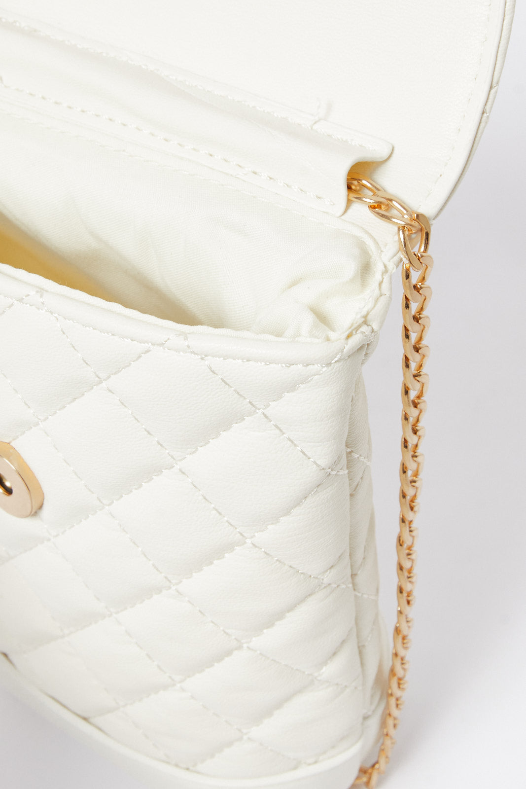 Redtag-White-Quilted-Mobile-Case-Category:Bags,-Colour:White,-Filter:Women's-Accessories,-H1:ACC,-H2:LAD,-H3:LAB,-H4:SHP,-New-In,-New-In-Women-ACC,-Non-Sale,-S23B,-Season:S23B,-Section:Women,-Women-Bags-Women-