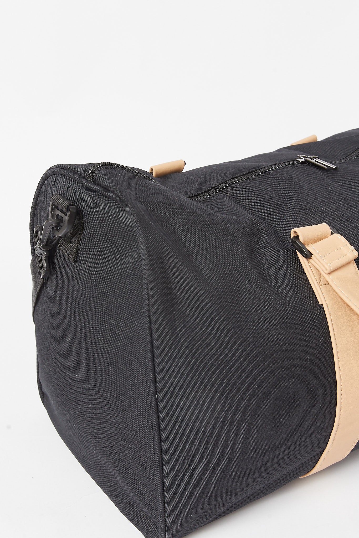 Redtag-Black-Duffle-Bag-Category:Bags,-Colour:Black,-Filter:Travel-Accessories,-H1:ACC,-H2:LUG,-H3:BLT,-H4:DUF,-LUG-Bags,-New-In,-New-In-LUG-ACC,-Non-Sale,-S23B,-Season:S23B,-Section:Homewares-Travel-Accessories-
