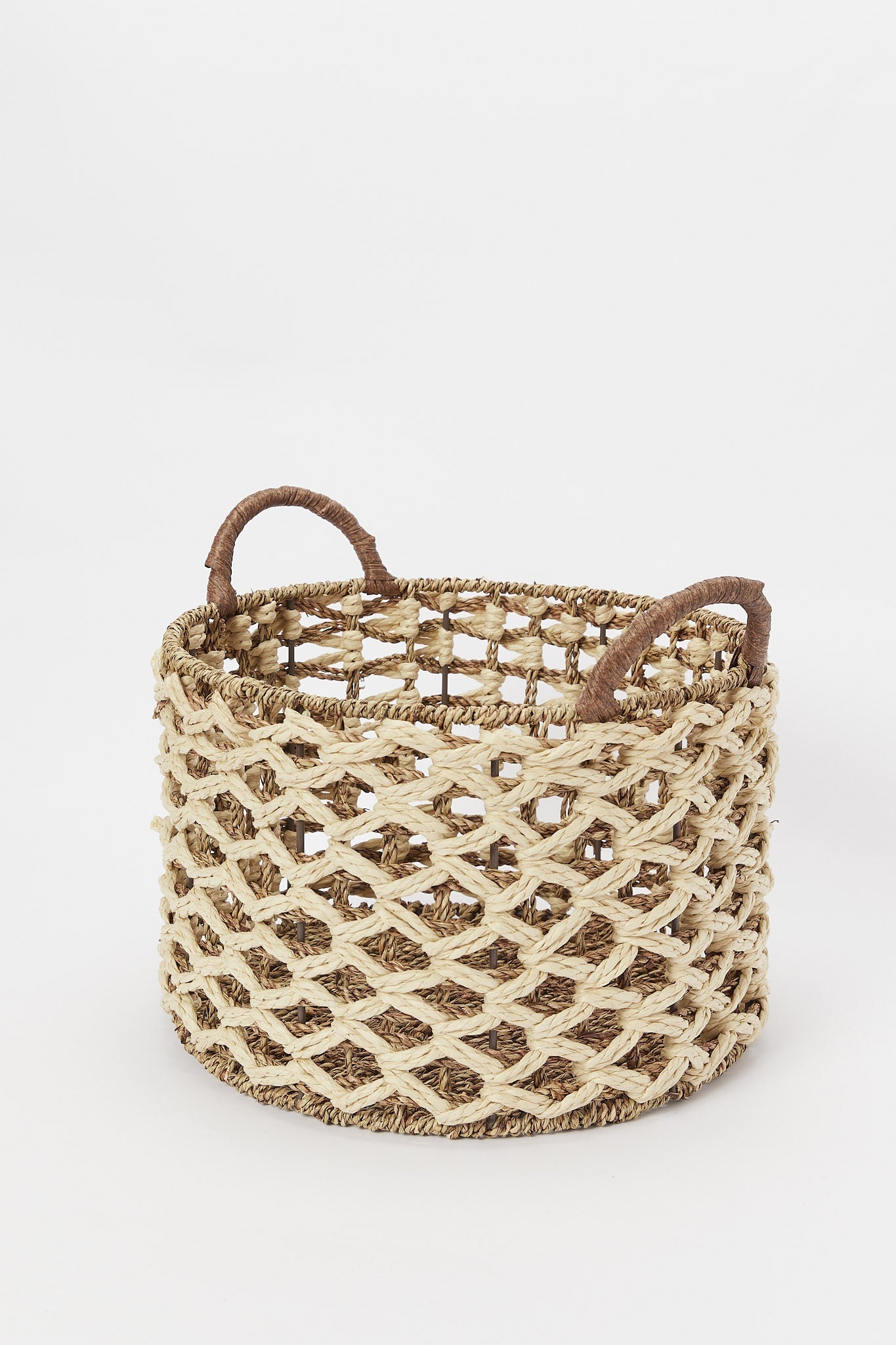 Redtag-Brown-Sea-Grass-With-Rope-Round-Laundry-Basket-(Large)-Category:Laundry-Hampers,-Colour:Brown,-Deals:New-In,-Filter:Home-Bathroom,-H1:HMW,-H2:BAC,-H3:BCE,-H4:BAC,-HMW-BAC-Bath-Accessories,-New-In-HMW-BAC,-Non-Sale,-S23B,-Season:S23B,-Section:Homewares,-Style:PREMIUM-Home-Bathroom-