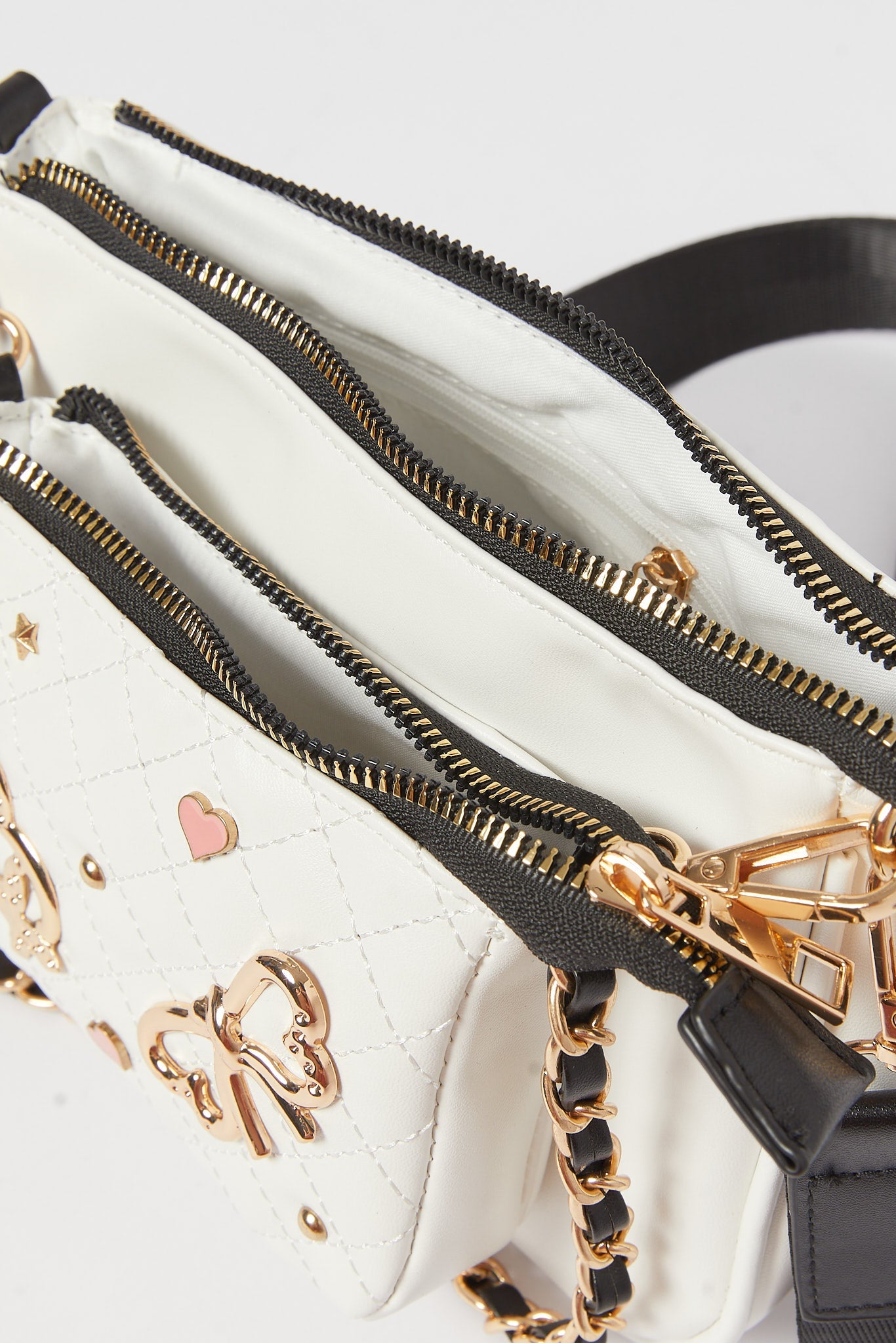 Redtag-White-Embellished-Sr-Girls-Cross-Body-Bag-Category:Purse,-Colour:White,-Filter:Girls-Accessories,-GSR-Bags,-H1:ACC,-H2:GIR,-H3:GIA,-H4:HBG,-New-In,-New-In-GIR-ACC,-Non-Sale,-S23B,-Season:S23B,-Section:Girls-(0-to-14Yrs)-Girls-